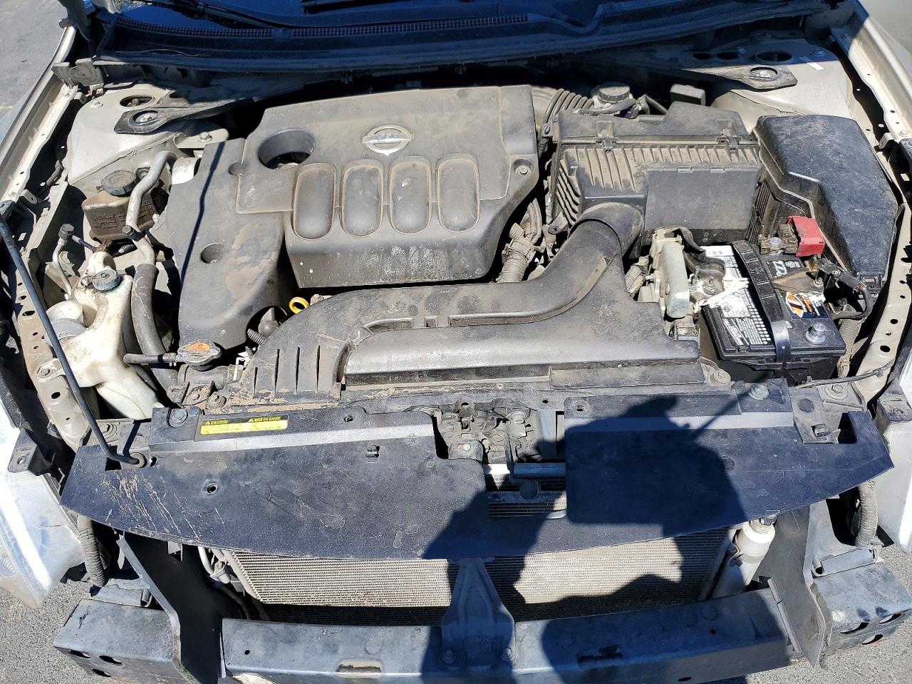 2010 Nissan Altima 2.5 Beige vin: 1N4AL2AP0AN425845