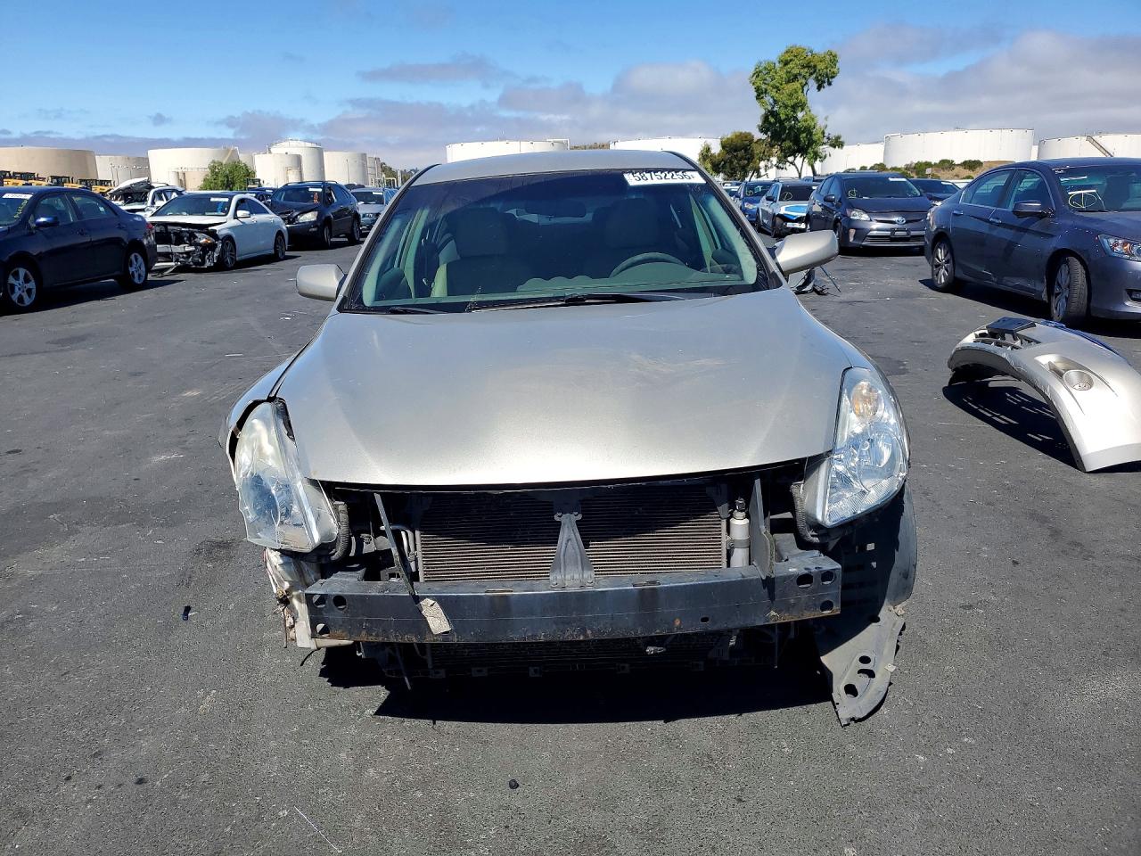 2010 Nissan Altima 2.5 Beige vin: 1N4AL2AP0AN425845
