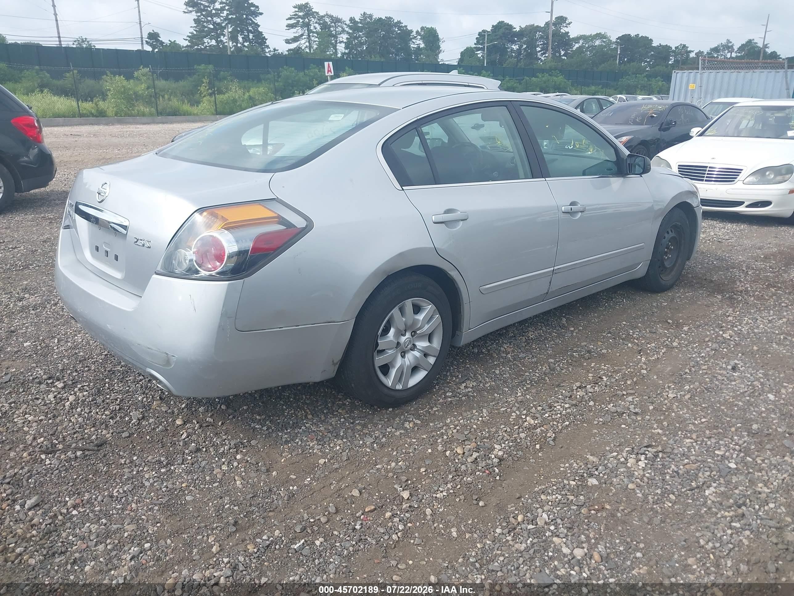 2010 Nissan Altima 2.5 S Silver vin: 1N4AL2AP0AN427286
