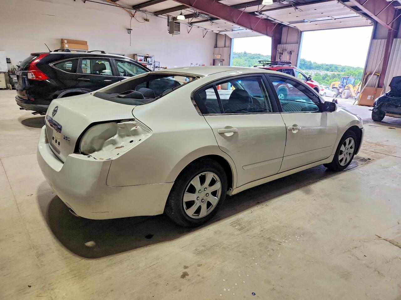 2010 Nissan Altima 2.5 White vin: 1N4AL2AP0AN432424