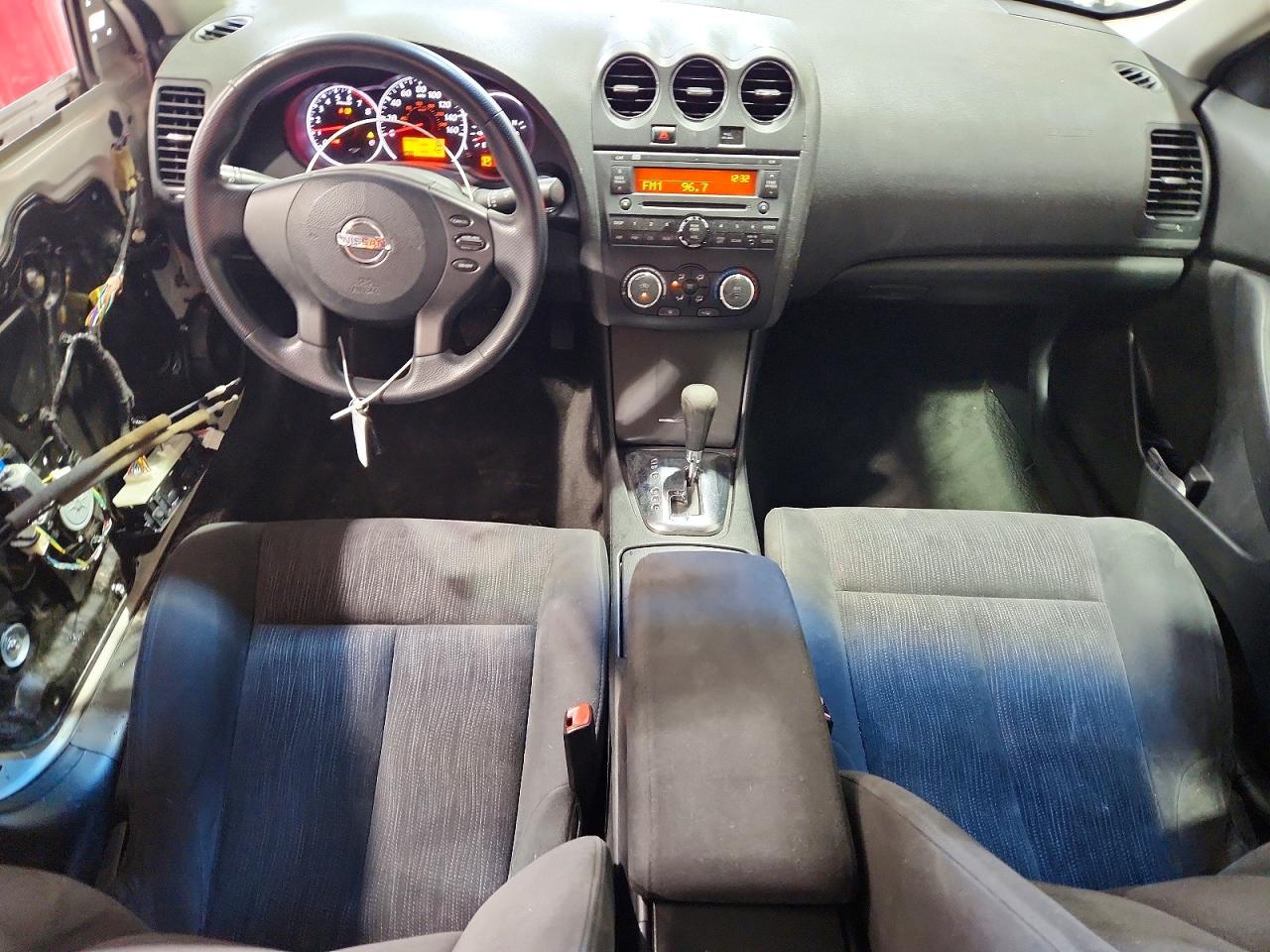 2010 Nissan Altima 2.5 White vin: 1N4AL2AP0AN432424