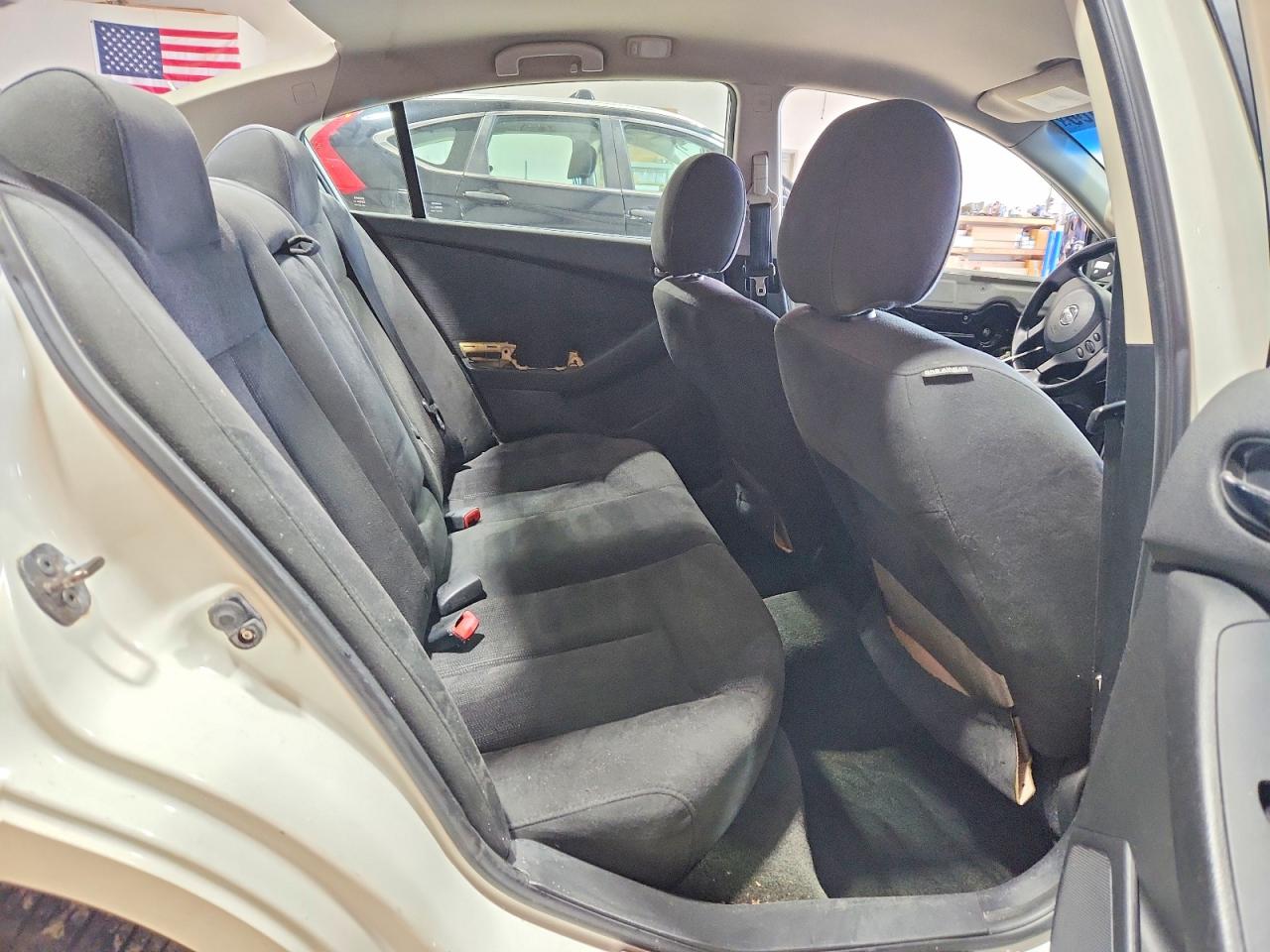 2010 Nissan Altima 2.5 White vin: 1N4AL2AP0AN432424