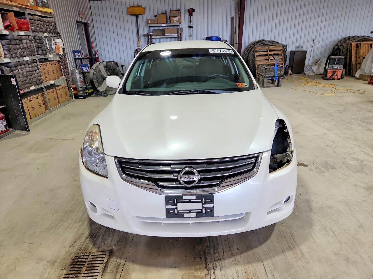 2010 Nissan Altima 2.5 White vin: 1N4AL2AP0AN432424