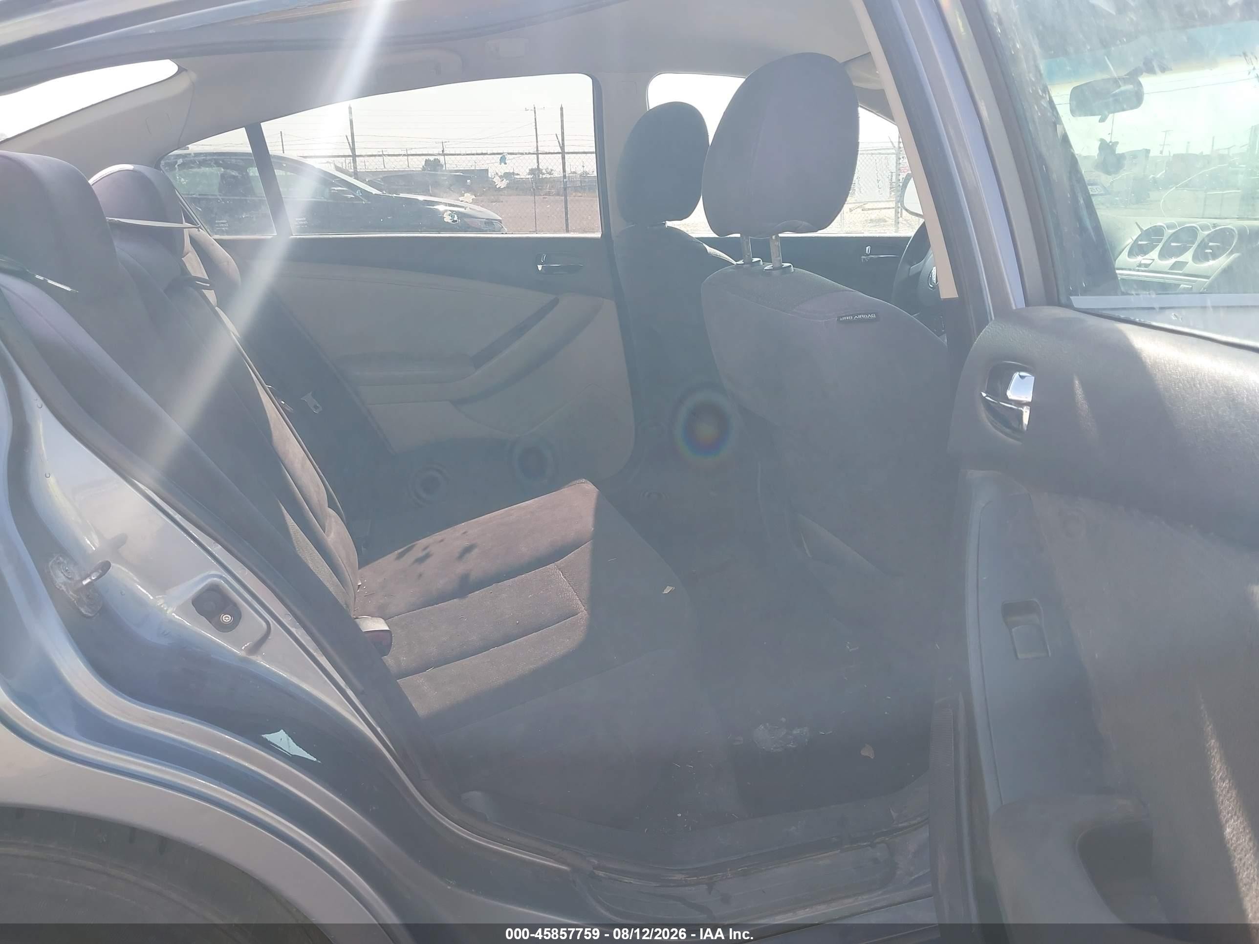 2010 Nissan Altima 2.5 S Silver vin: 1N4AL2AP0AN441642