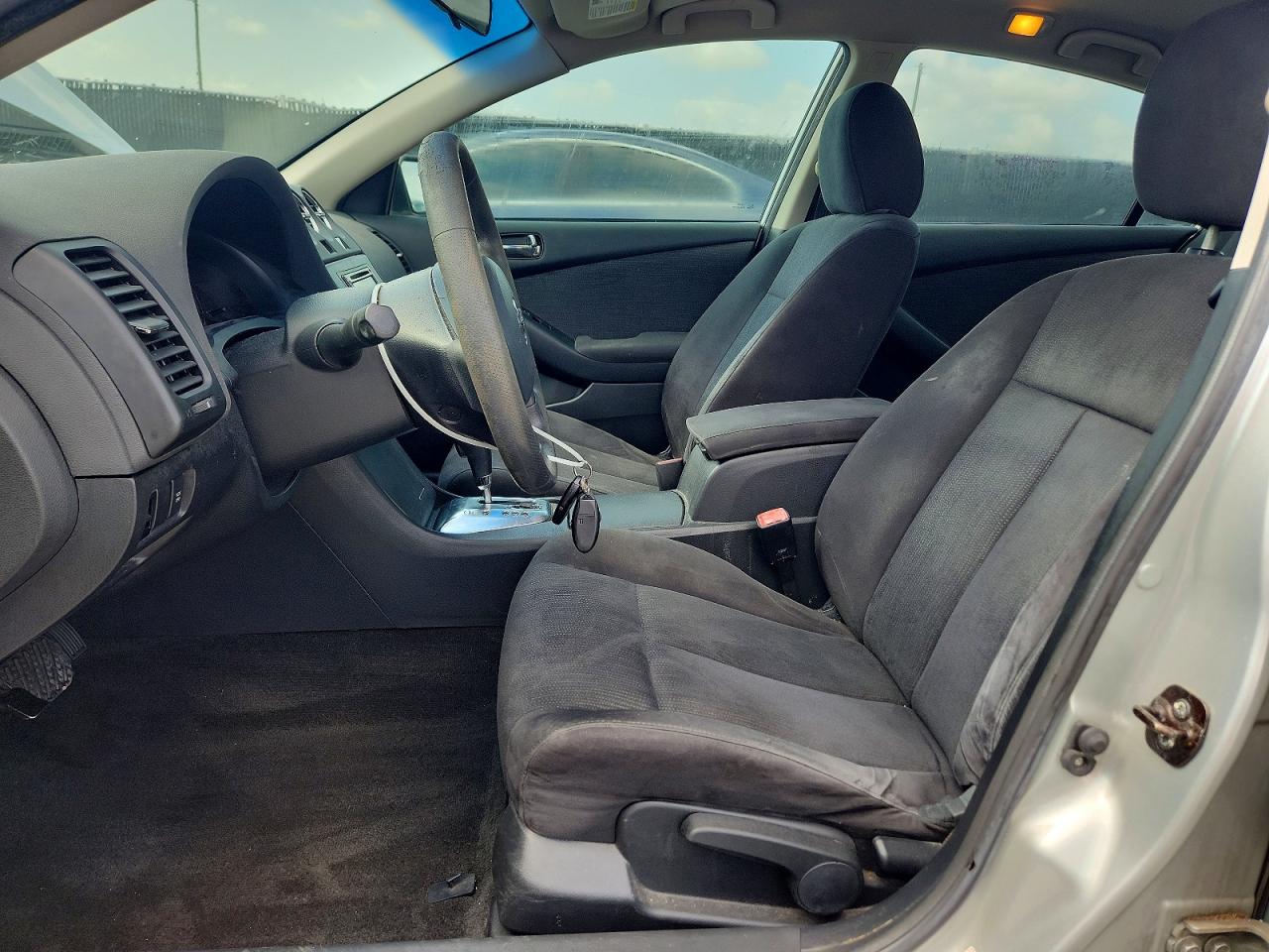 2010 Nissan Altima 2.5 Серебряный vin: 1N4AL2AP0AN444024