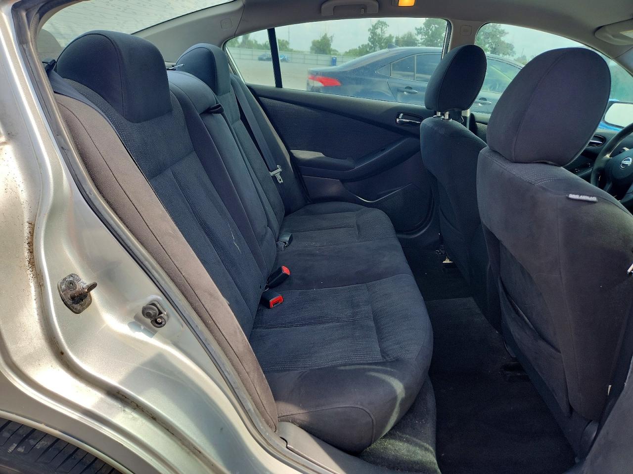 2010 Nissan Altima 2.5 Серебряный vin: 1N4AL2AP0AN444024