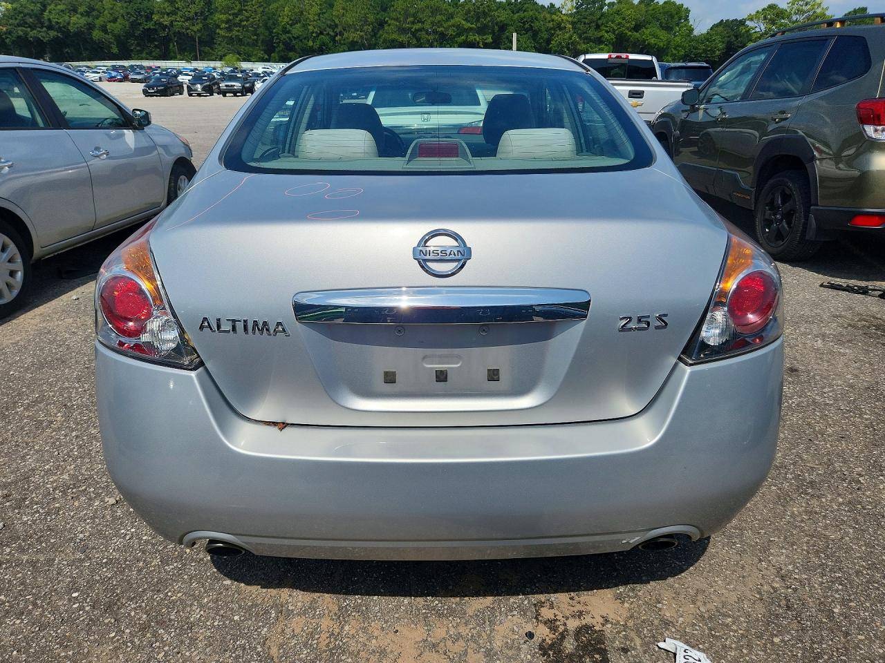 2010 Nissan Altima 2.5 Silver vin: 1N4AL2AP0AN449918