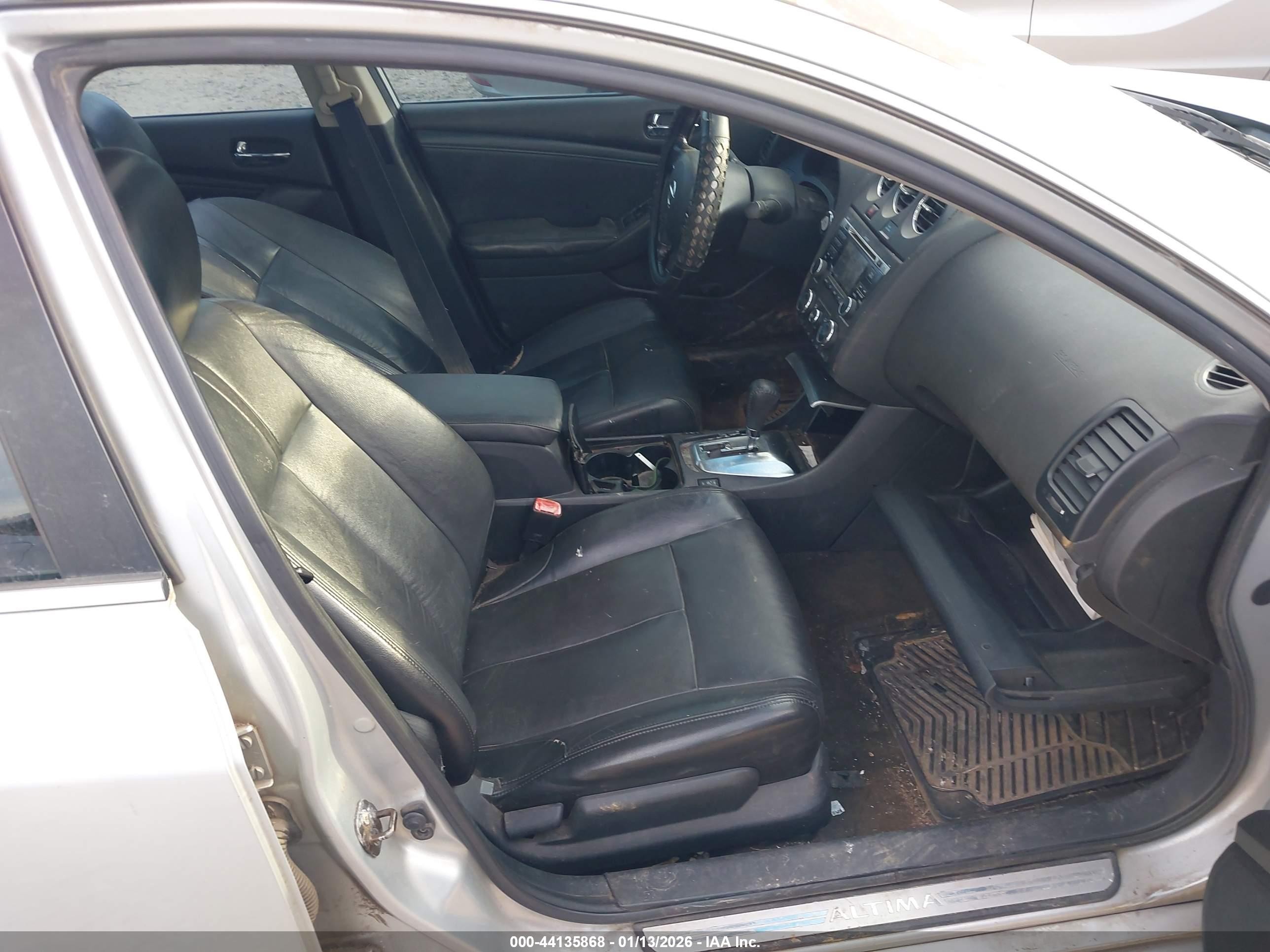 2010 Nissan Altima 2.5 S Серебряный vin: 1N4AL2AP0AN452687