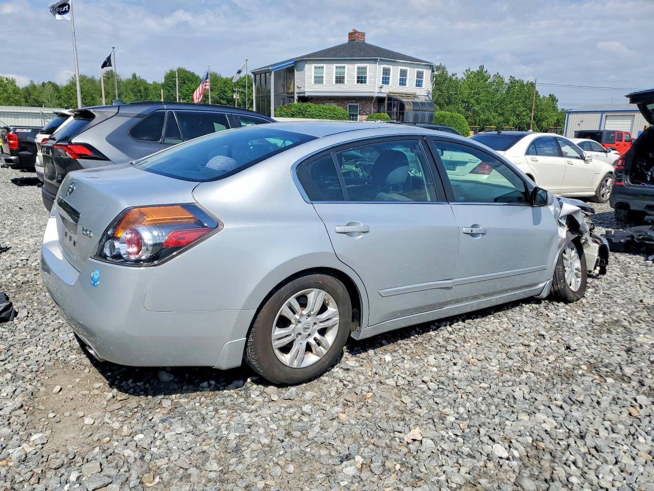 2010 Nissan Altima 2.5 Silver vin: 1N4AL2AP0AN479016