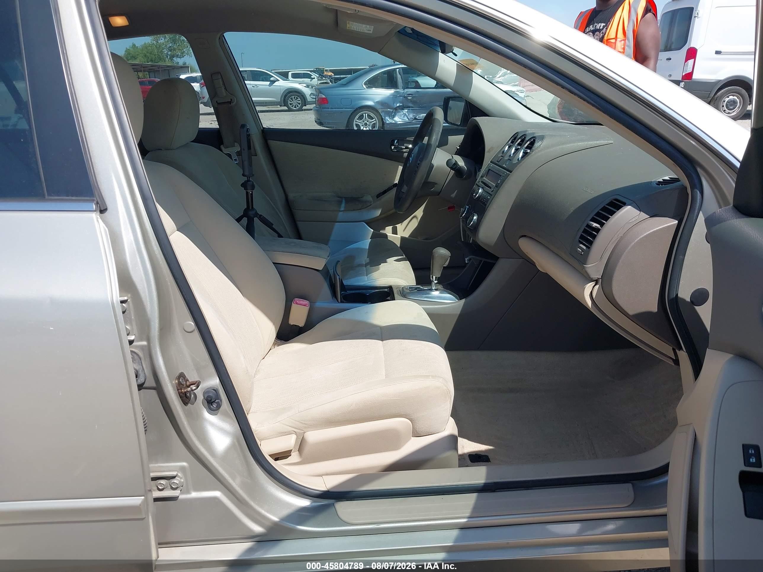 2010 Nissan Altima 2.5 S Gold vin: 1N4AL2AP0AN481607