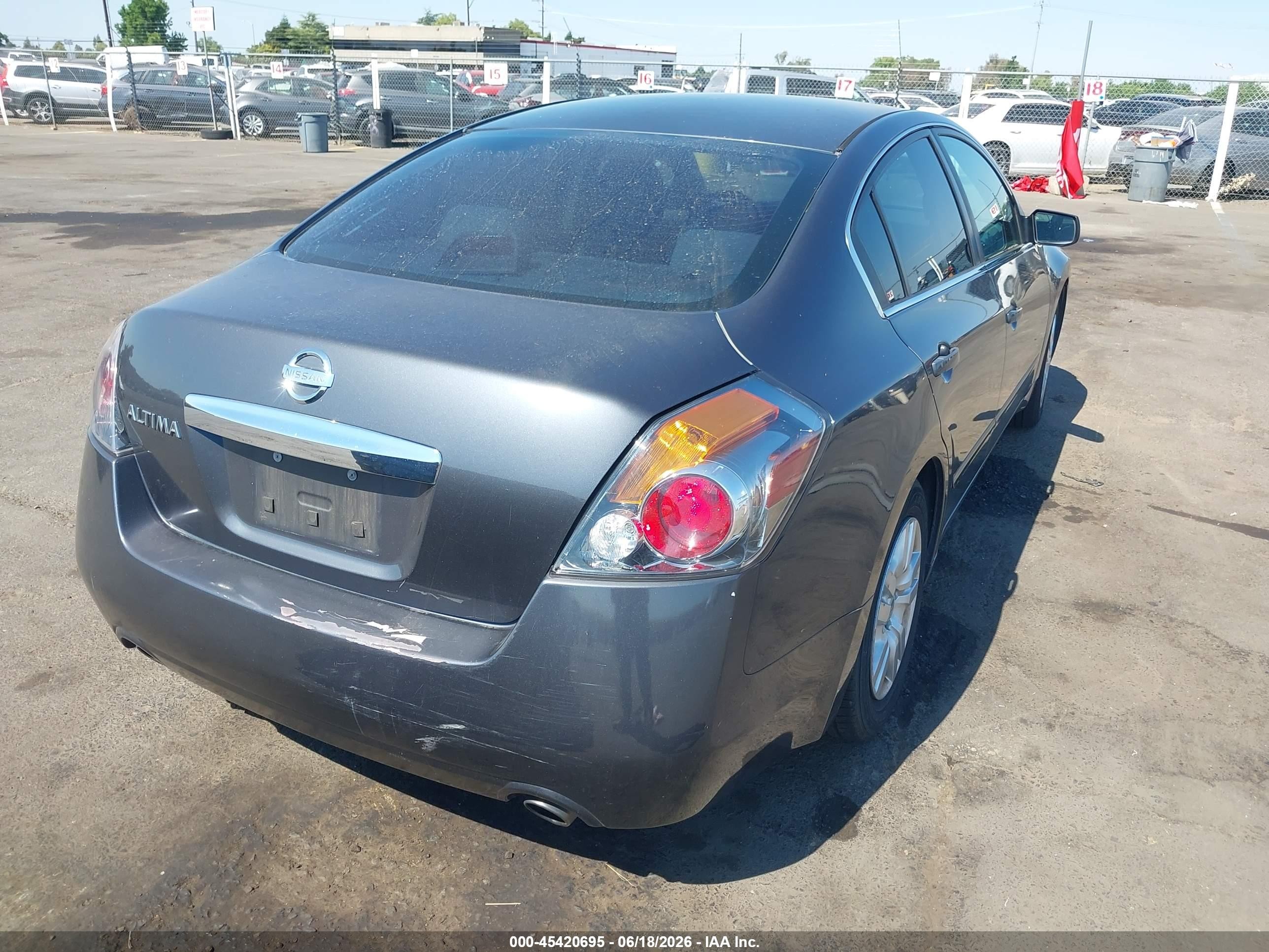 2010 Nissan Altima 2.5 Gray vin: 1N4AL2AP0AN482899