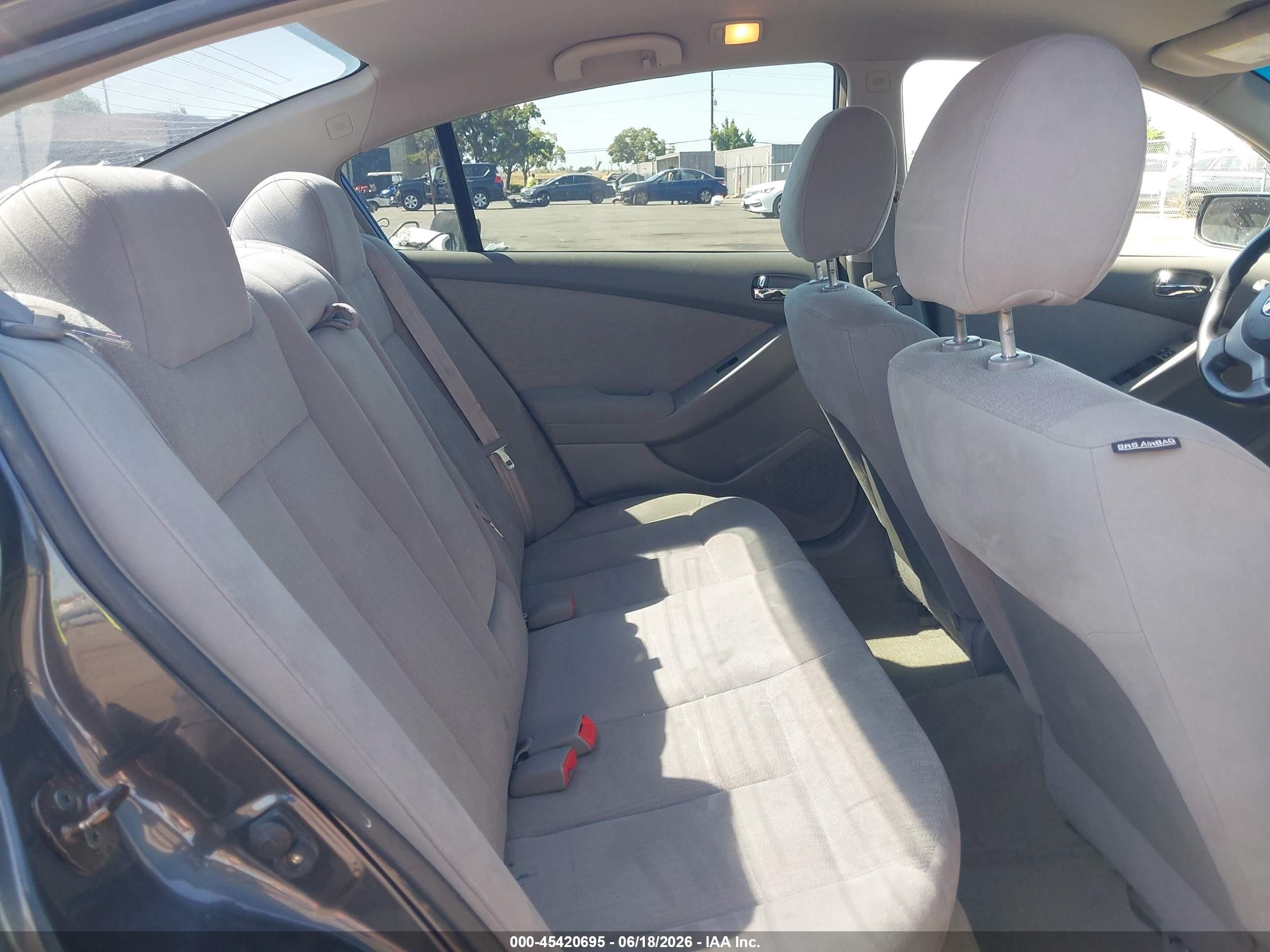 2010 Nissan Altima 2.5 Gray vin: 1N4AL2AP0AN482899