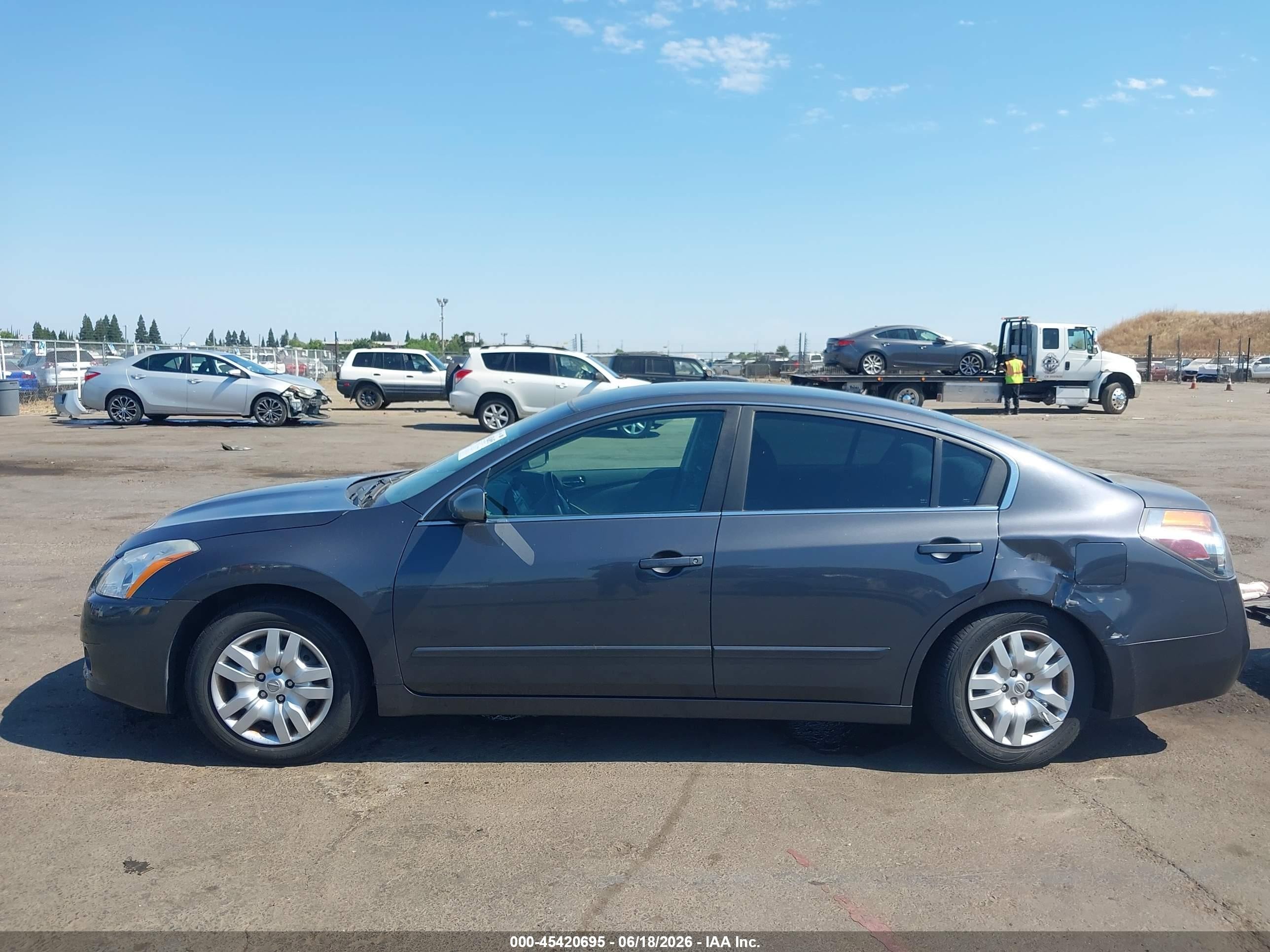2010 Nissan Altima 2.5 Gray vin: 1N4AL2AP0AN482899