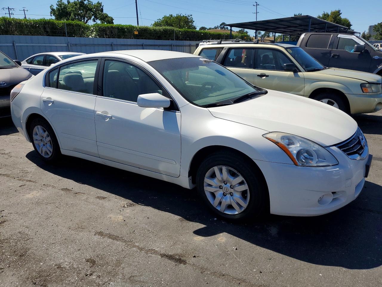 2010 Nissan Altima 2.5 White vin: 1N4AL2AP0AN508241