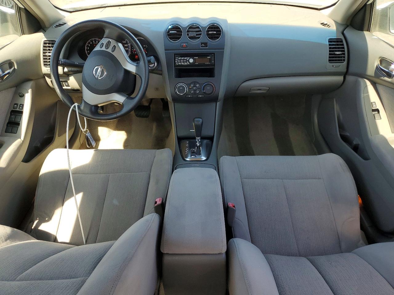 2010 Nissan Altima 2.5 White vin: 1N4AL2AP0AN508241