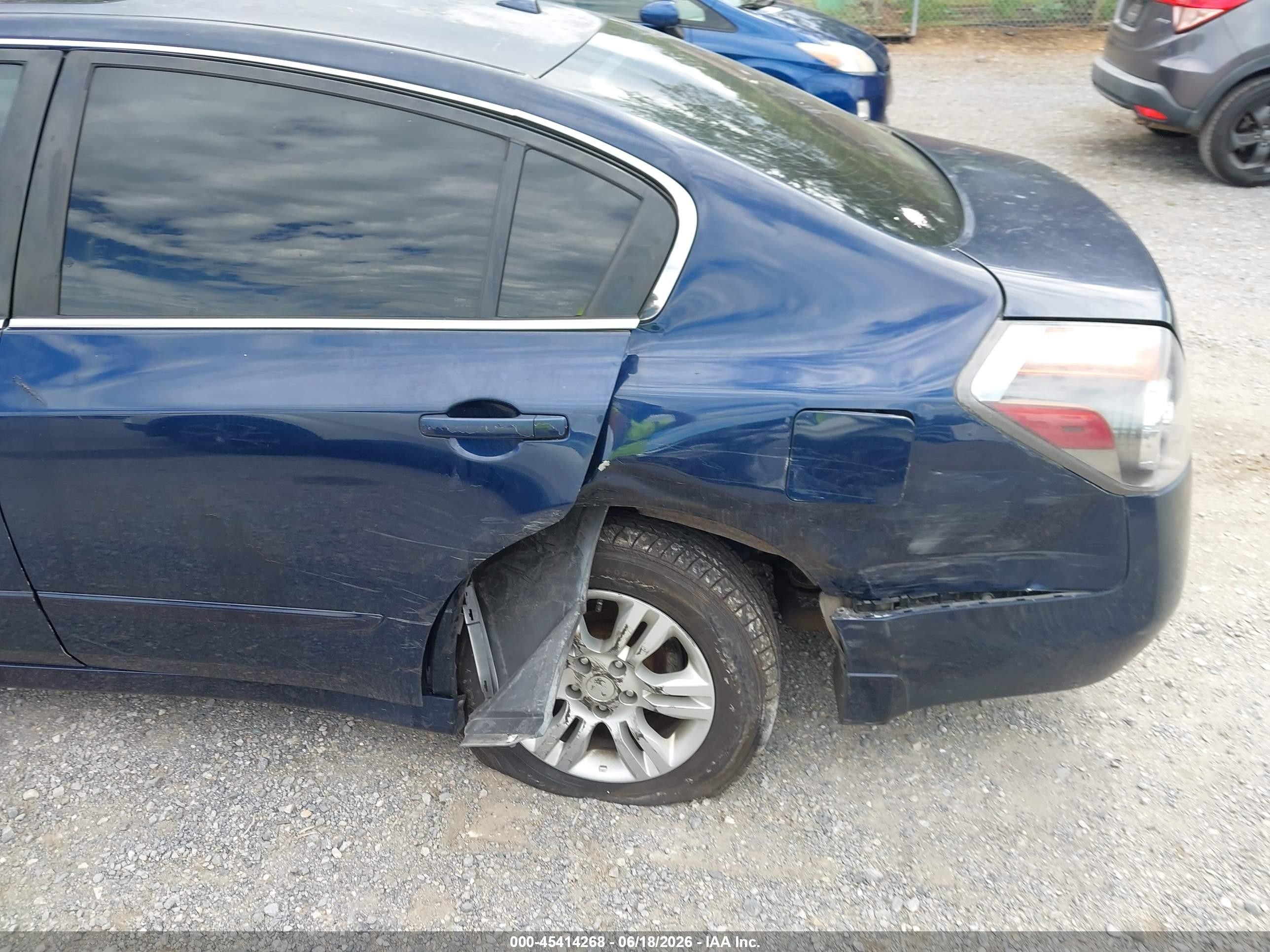 2010 Nissan Altima 2.5 S Blue vin: 1N4AL2AP0AN532071