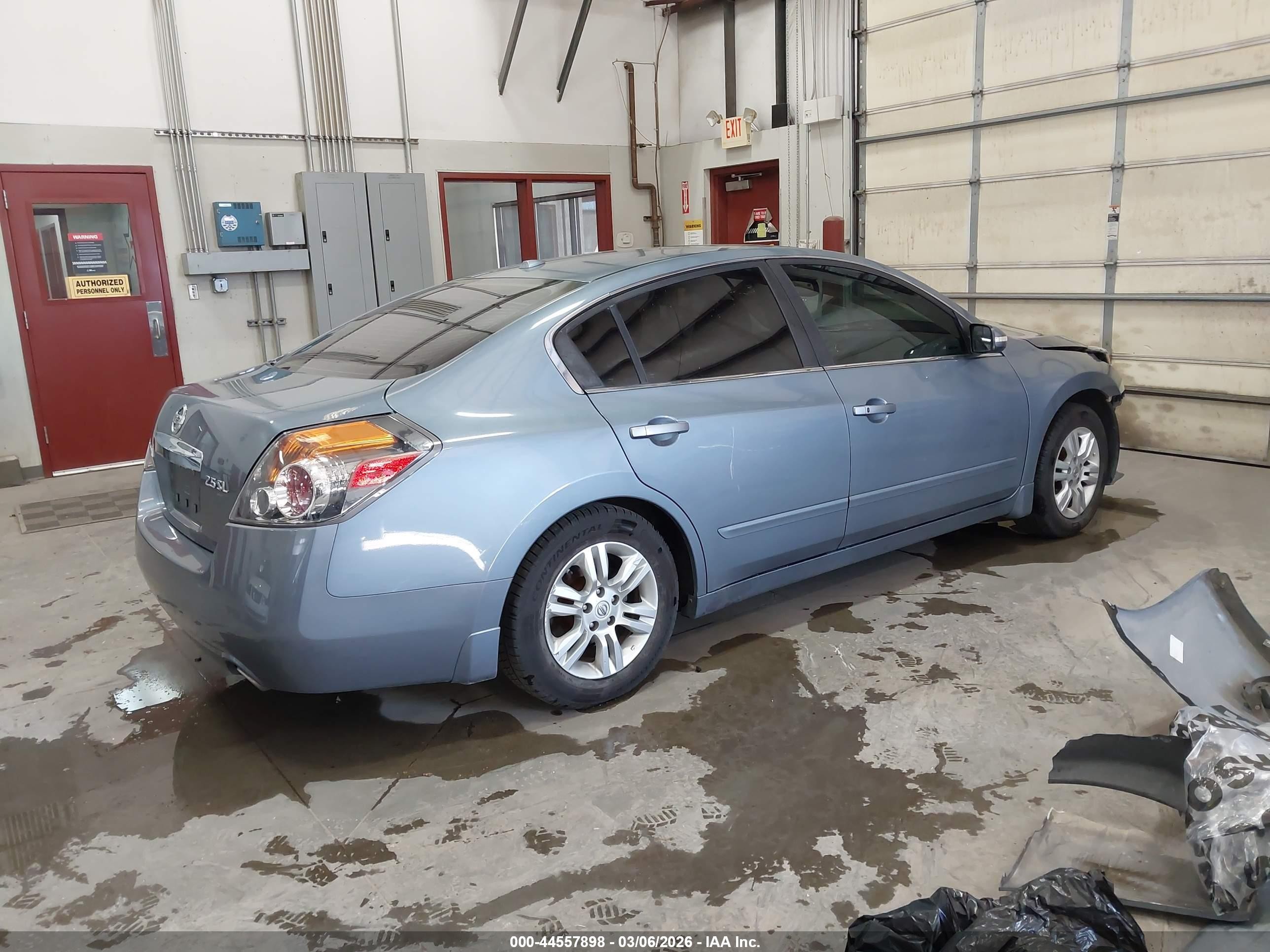 2010 Nissan Altima 2.5 S Blue vin: 1N4AL2AP0AN542079