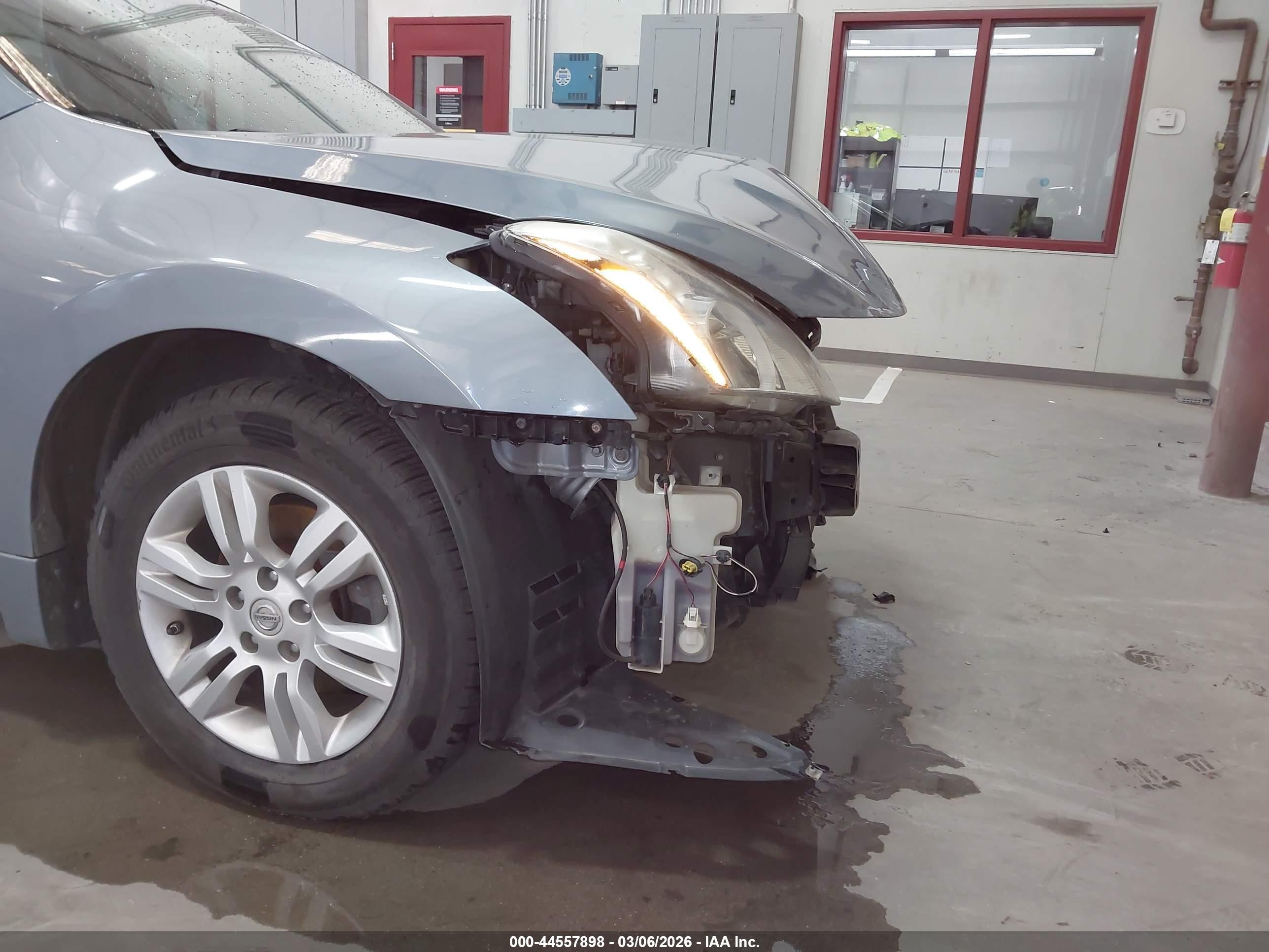 2010 Nissan Altima 2.5 S Blue vin: 1N4AL2AP0AN542079