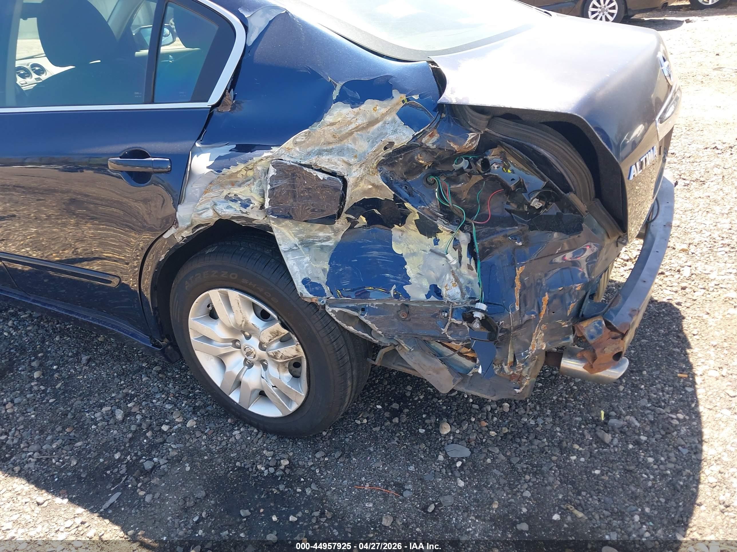 2010 Nissan Altima 2.5 S Blue vin: 1N4AL2AP0AN558105