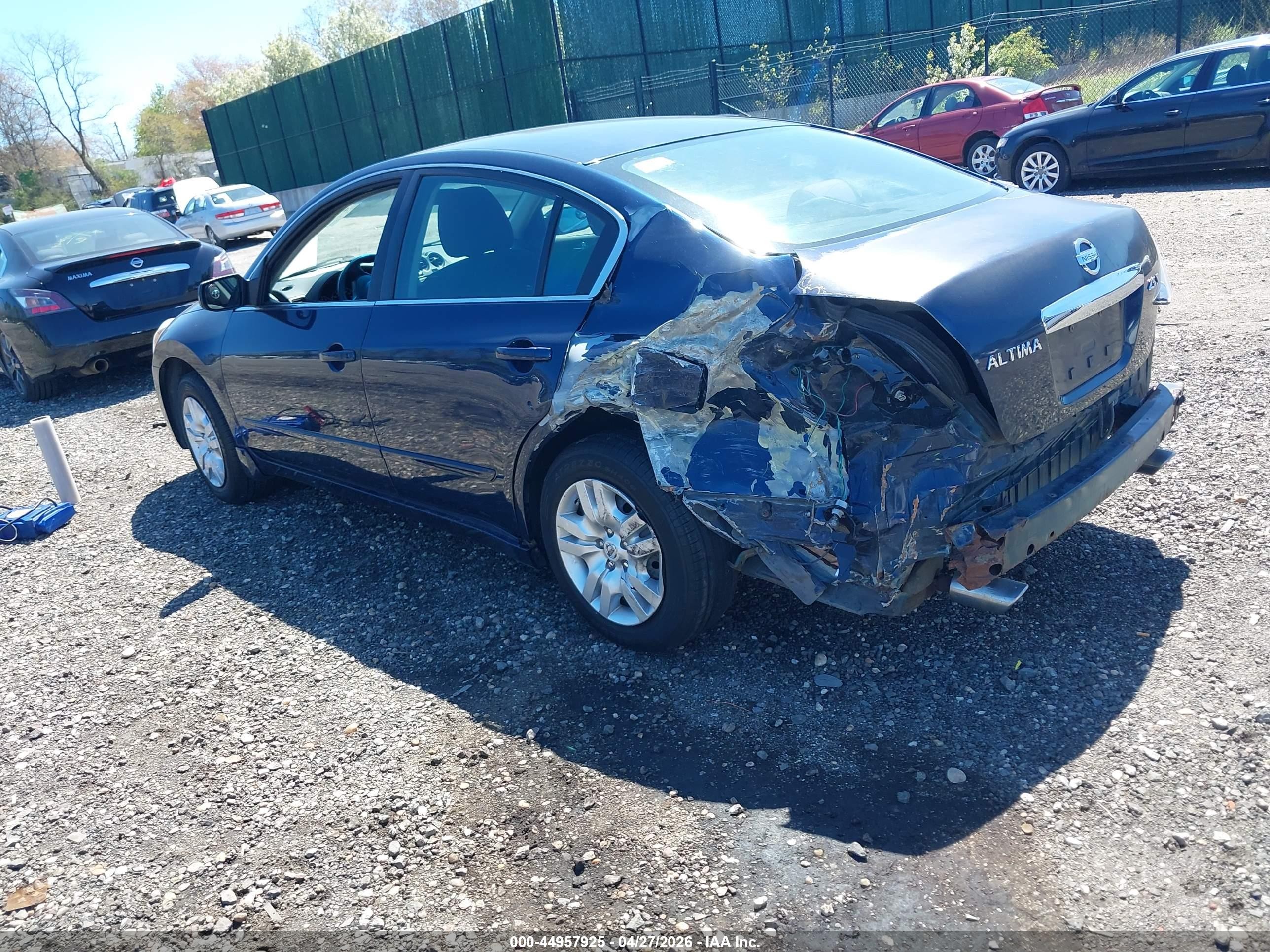2010 Nissan Altima 2.5 S Blue vin: 1N4AL2AP0AN558105