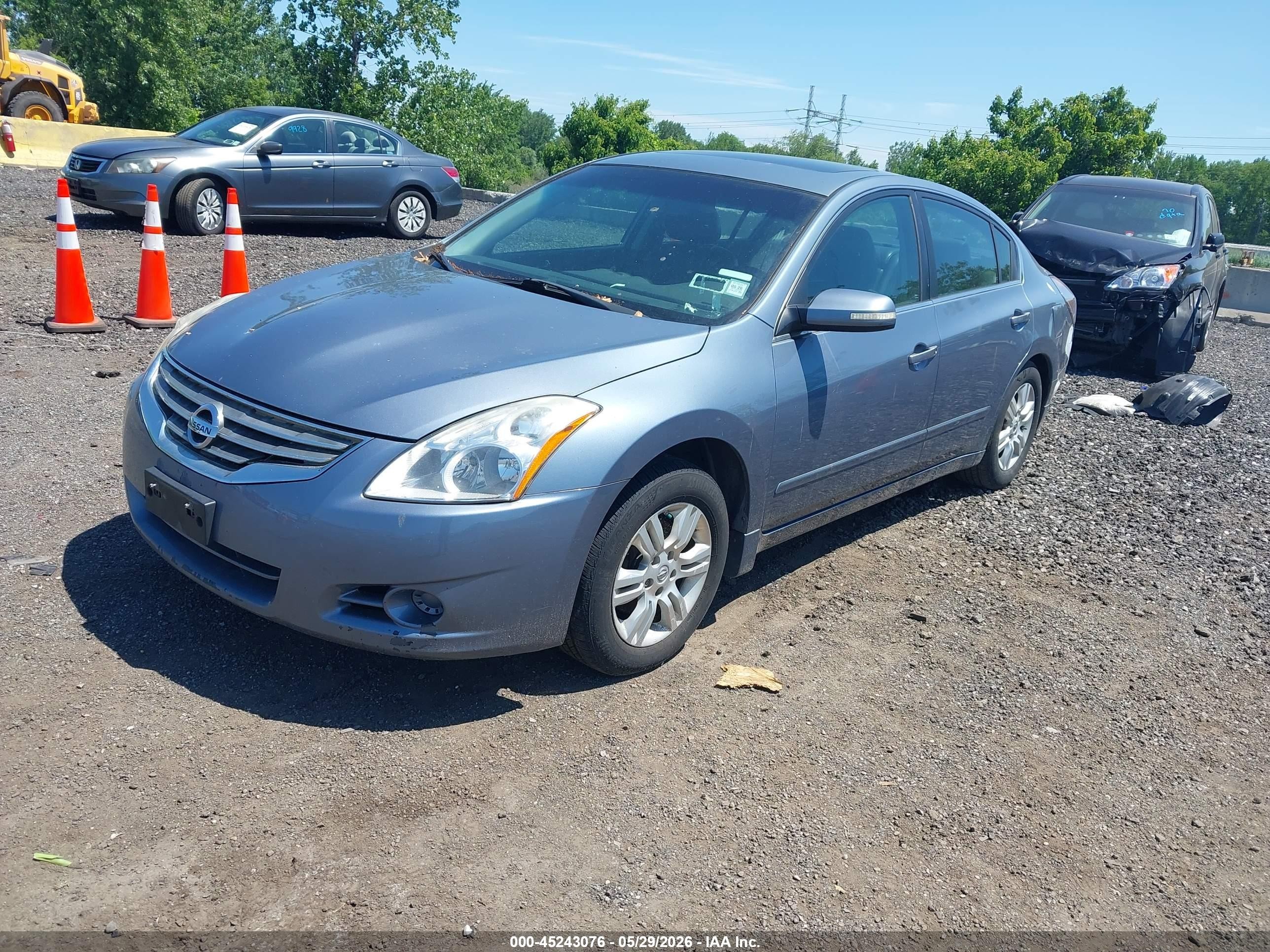 2010 Nissan Altima 2.5 S Blue vin: 1N4AL2AP0AN565135
