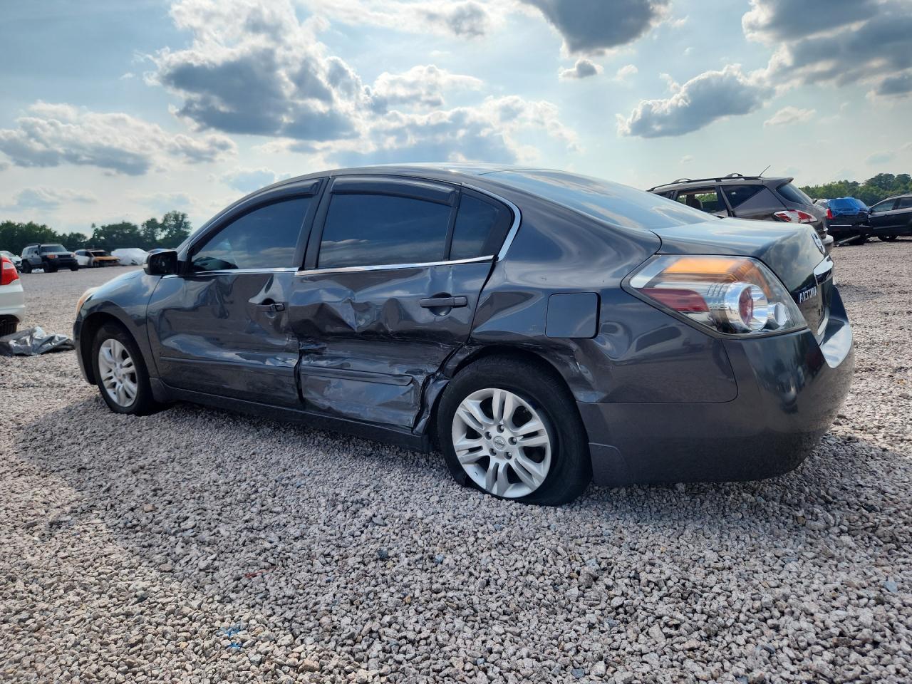 2011 Niss Altima Gray vin: 1N4AL2AP0BC114588