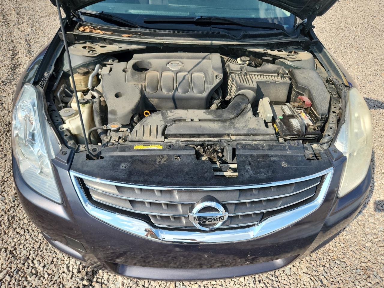 2011 Niss Altima Gray vin: 1N4AL2AP0BC114588