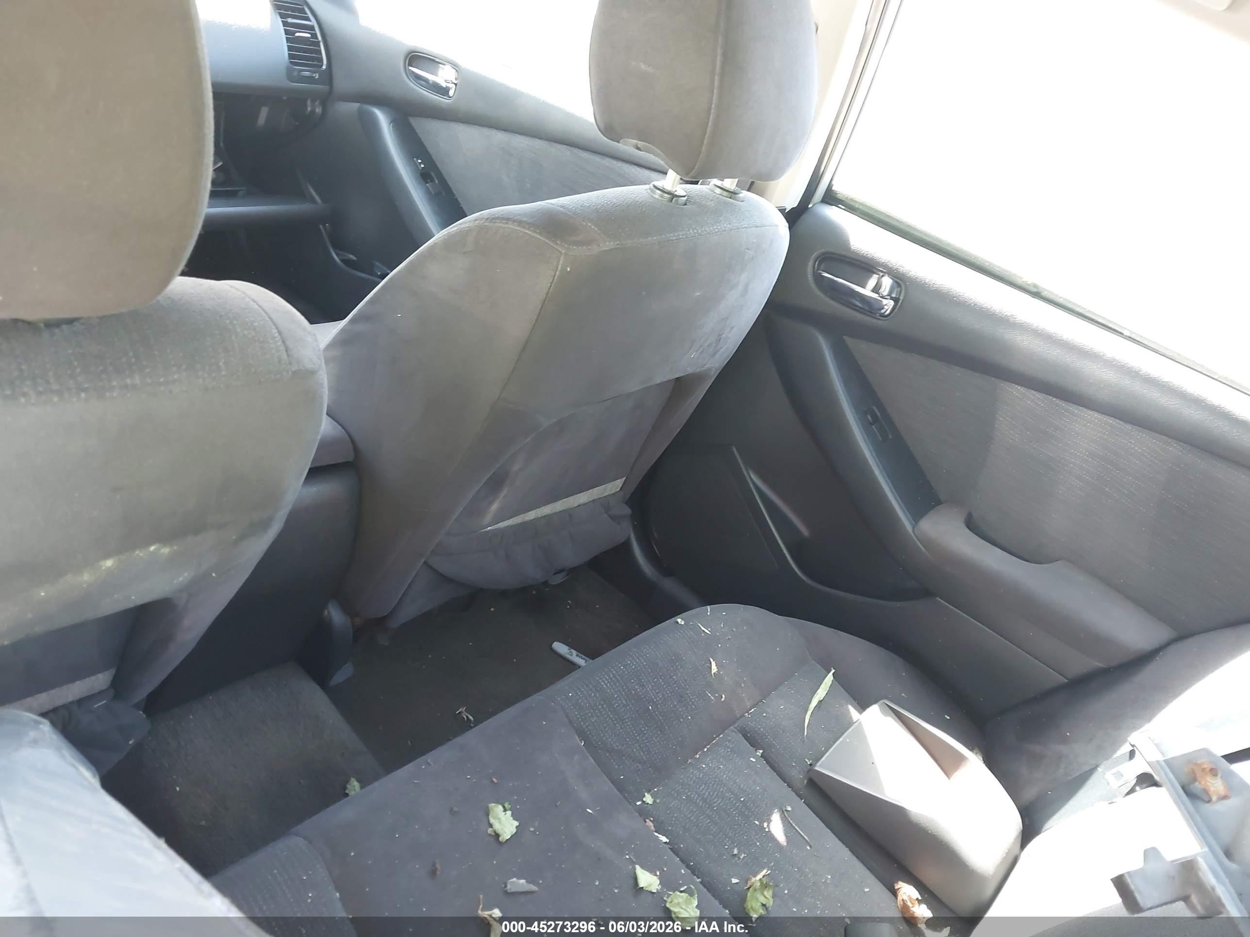 2011 Nissan Altima 2.5 S Silver vin: 1N4AL2AP0BC162480