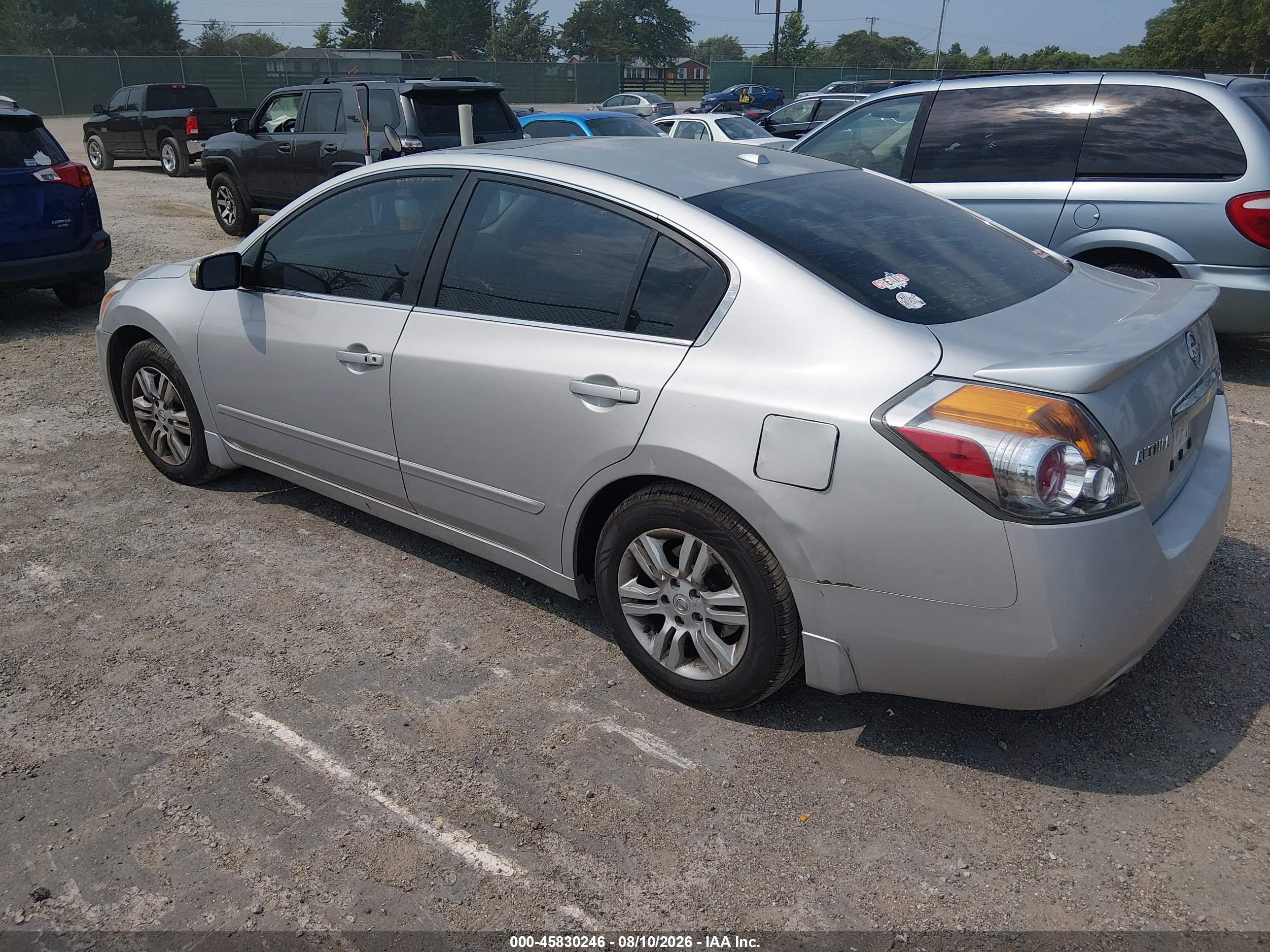 2011 Nissan Altima 2.5 S Silver vin: 1N4AL2AP0BN419965
