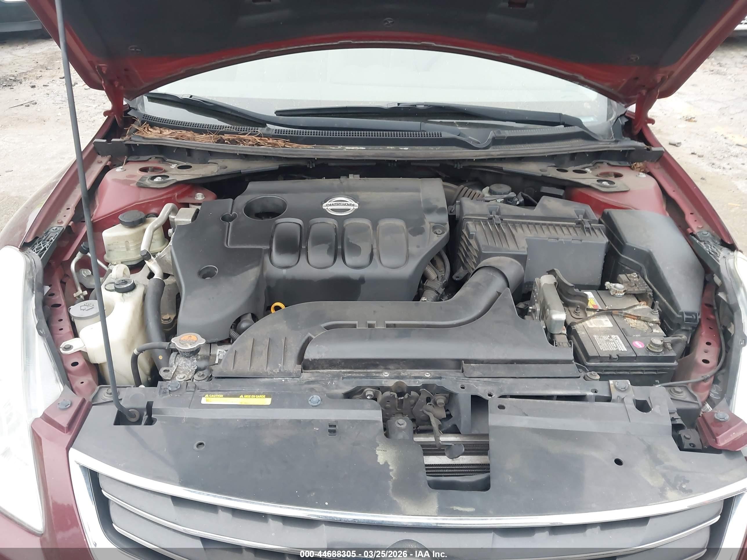 2011 Nissan Altima 2.5 S Burgundy vin: 1N4AL2AP0BN440556