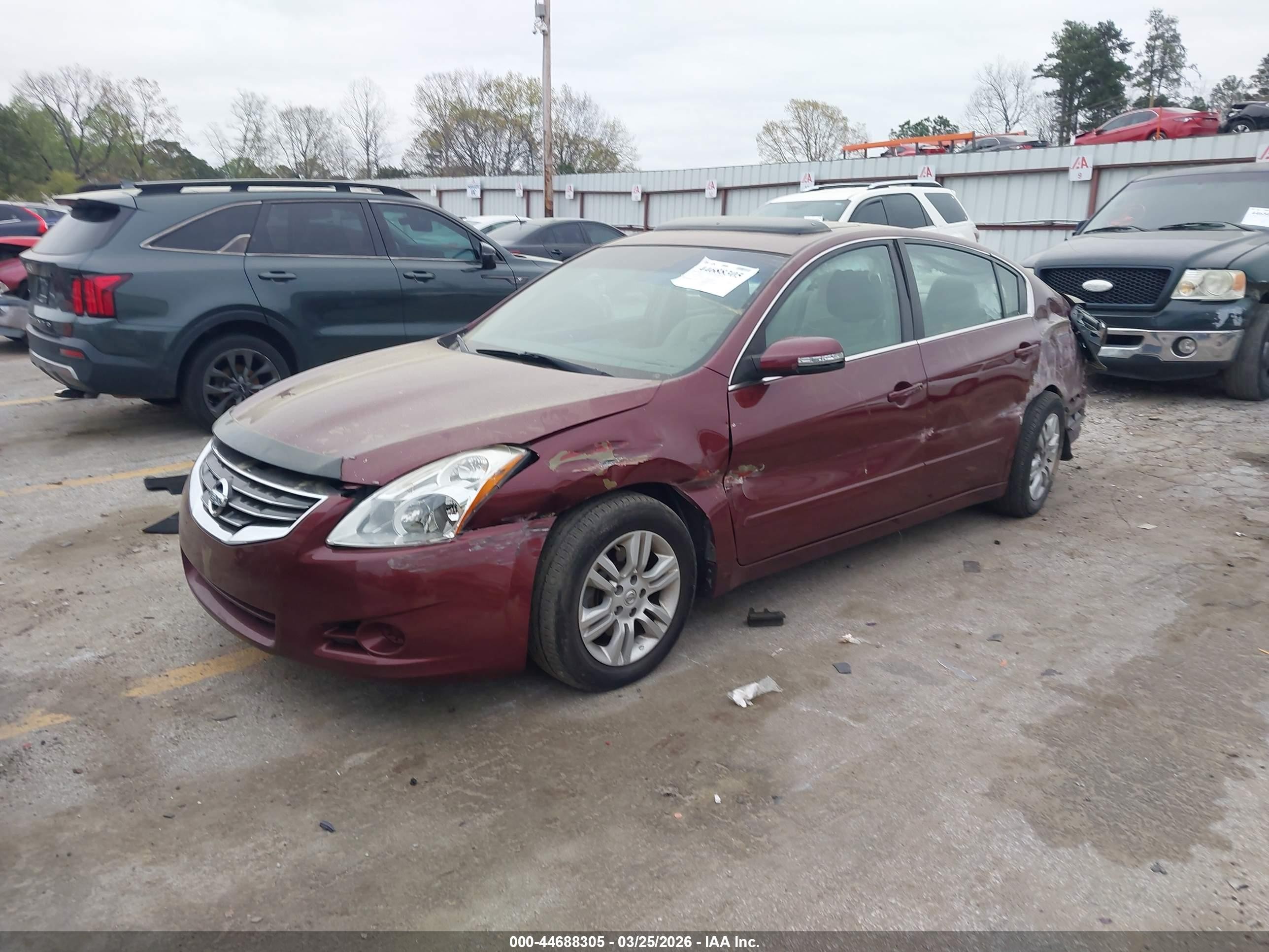 2011 Nissan Altima 2.5 S Burgundy vin: 1N4AL2AP0BN440556