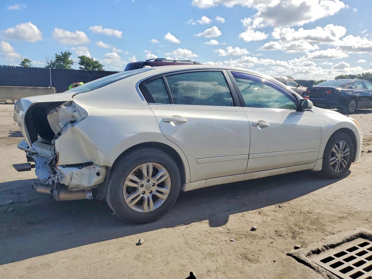 2011 Nissan Altima 2.5 White vin: 1N4AL2AP0BN454361