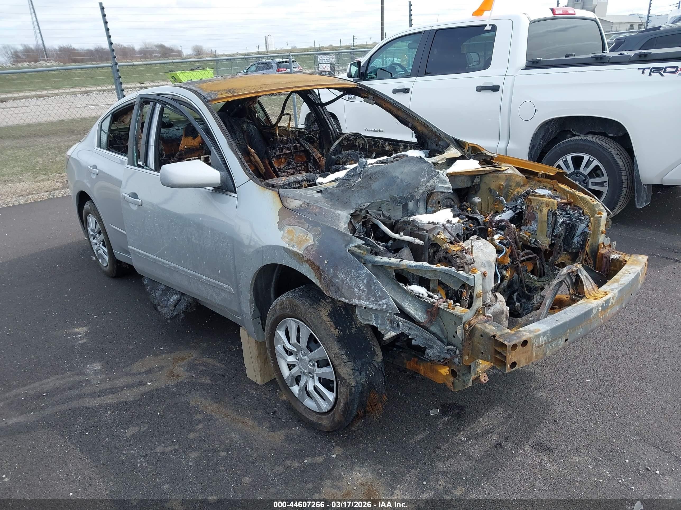 2011 Nissan Altima 2.5 S Silver vin: 1N4AL2AP0BN455476
