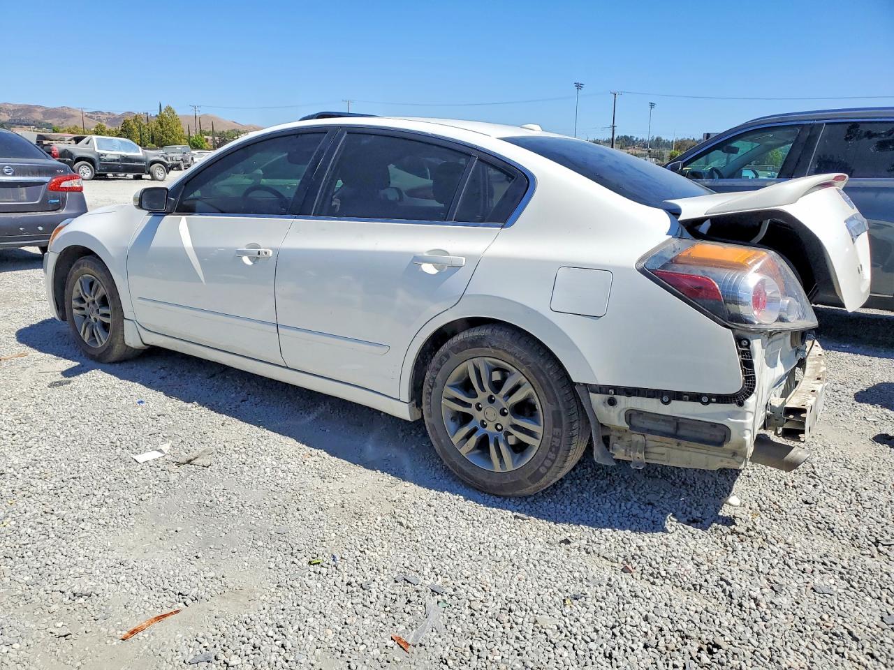 2011 Nissan Altima 2.5 White vin: 1N4AL2AP0BN466137