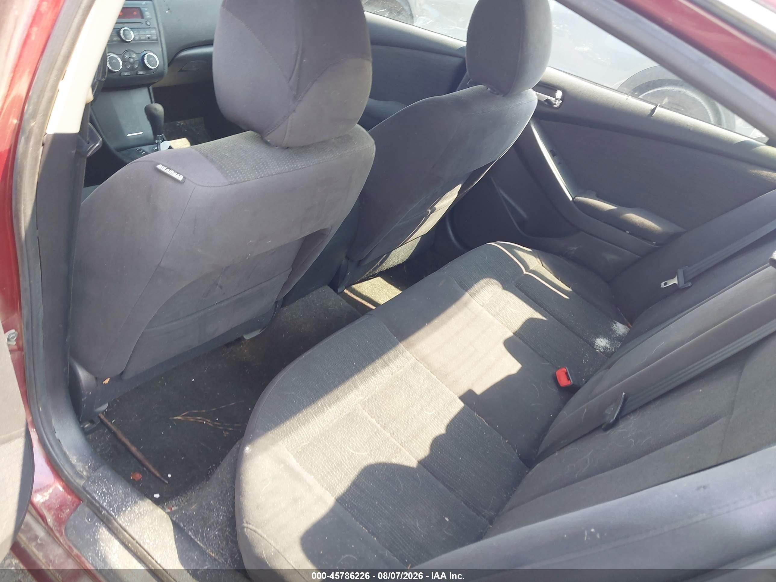 2011 Nissan Altima 2.5 S Red vin: 1N4AL2AP0BN486887