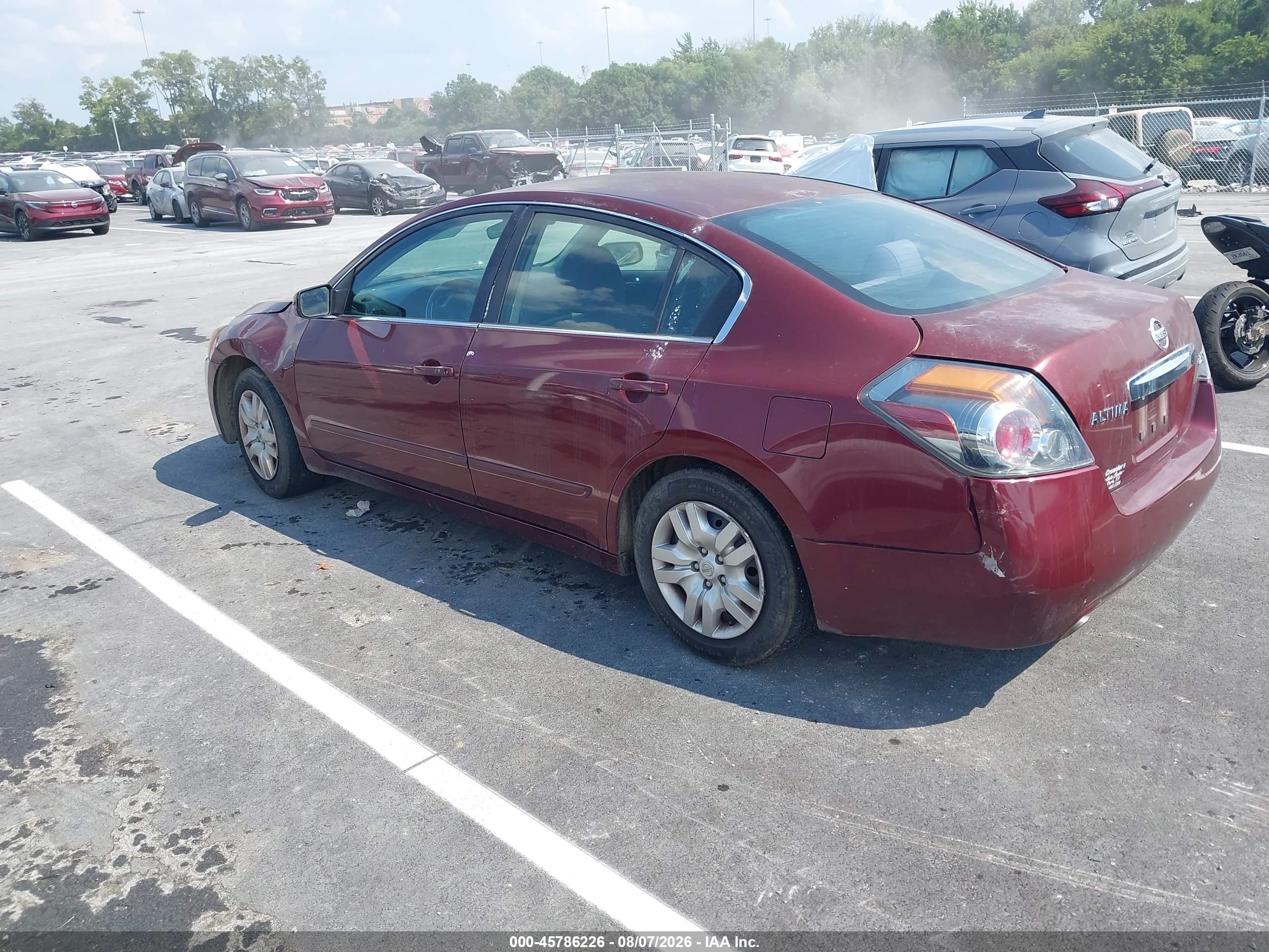 2011 Nissan Altima 2.5 S Red vin: 1N4AL2AP0BN486887