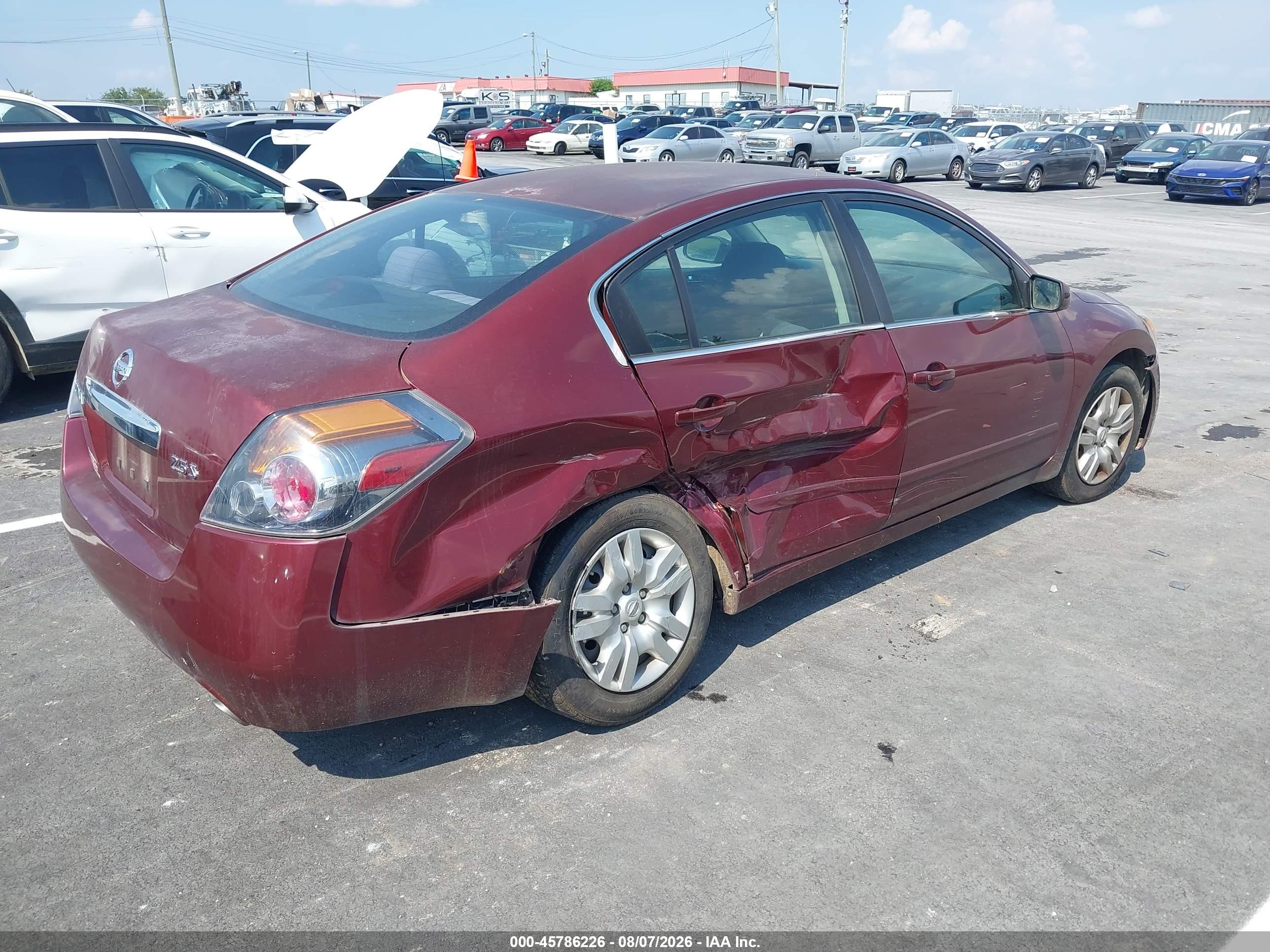 2011 Nissan Altima 2.5 S Red vin: 1N4AL2AP0BN486887