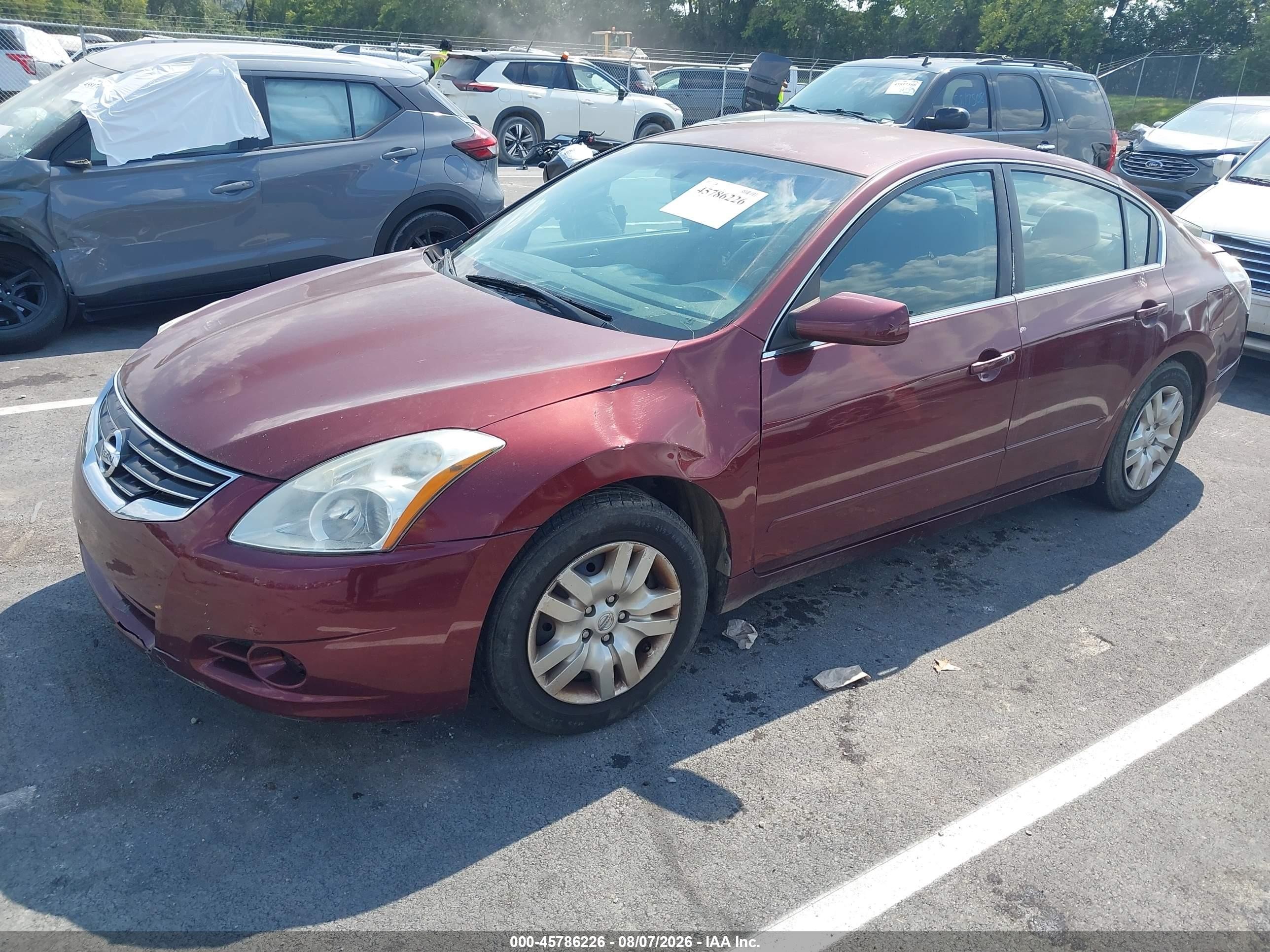 2011 Nissan Altima 2.5 S Red vin: 1N4AL2AP0BN486887