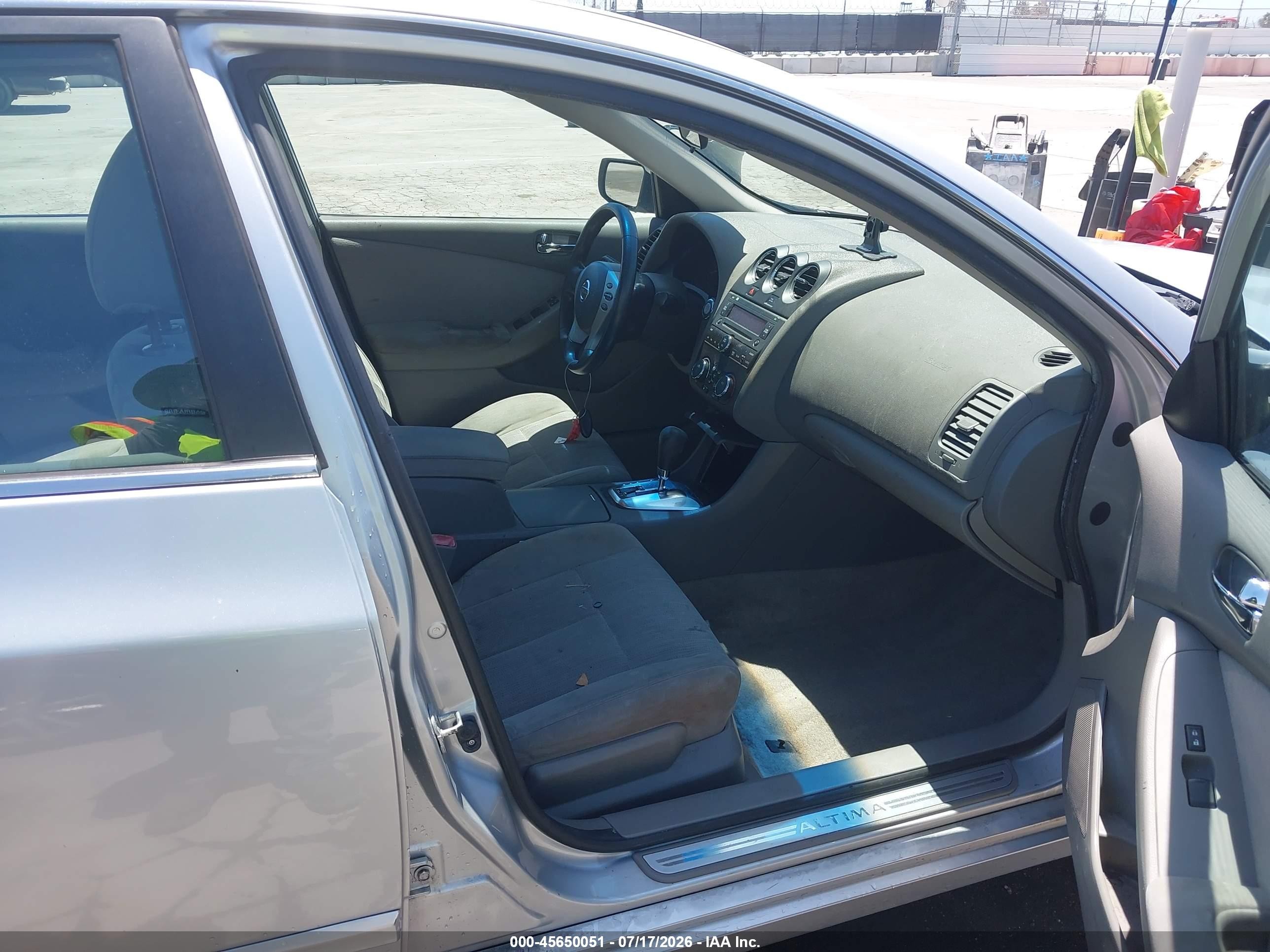 2011 Nissan Altima 2.5 S Серебряный vin: 1N4AL2AP0BN504952
