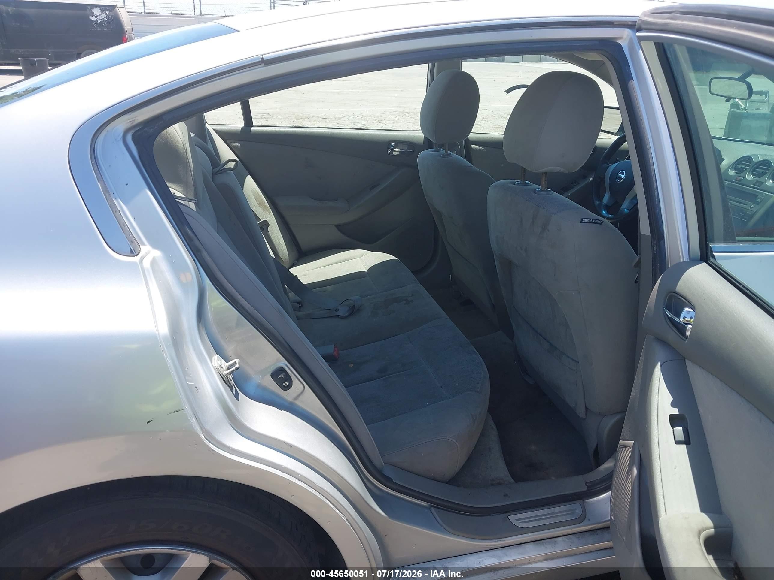 2011 Nissan Altima 2.5 S Серебряный vin: 1N4AL2AP0BN504952