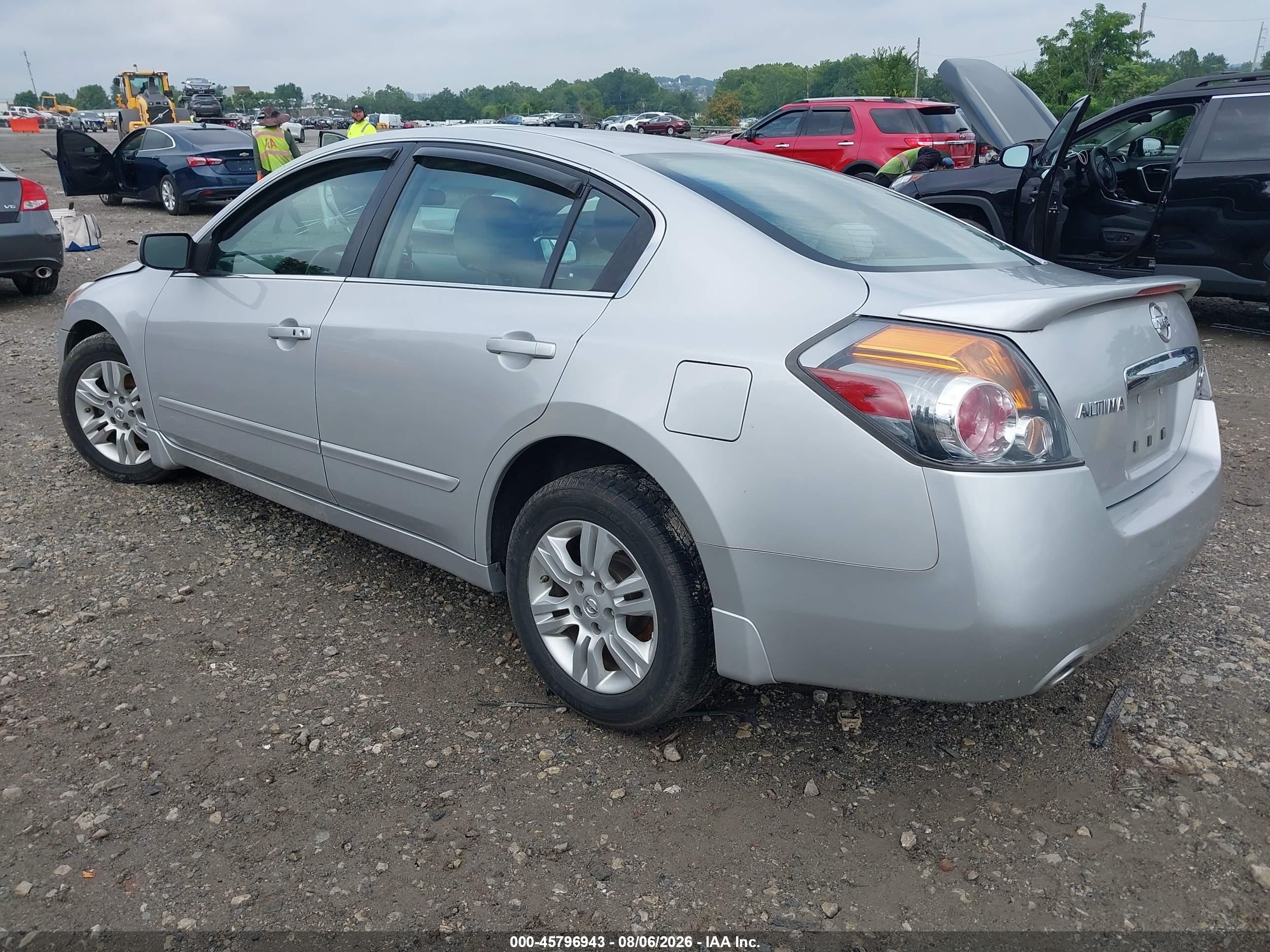 2011 Nissan Altima 2.5 S Silver vin: 1N4AL2AP0BN508192