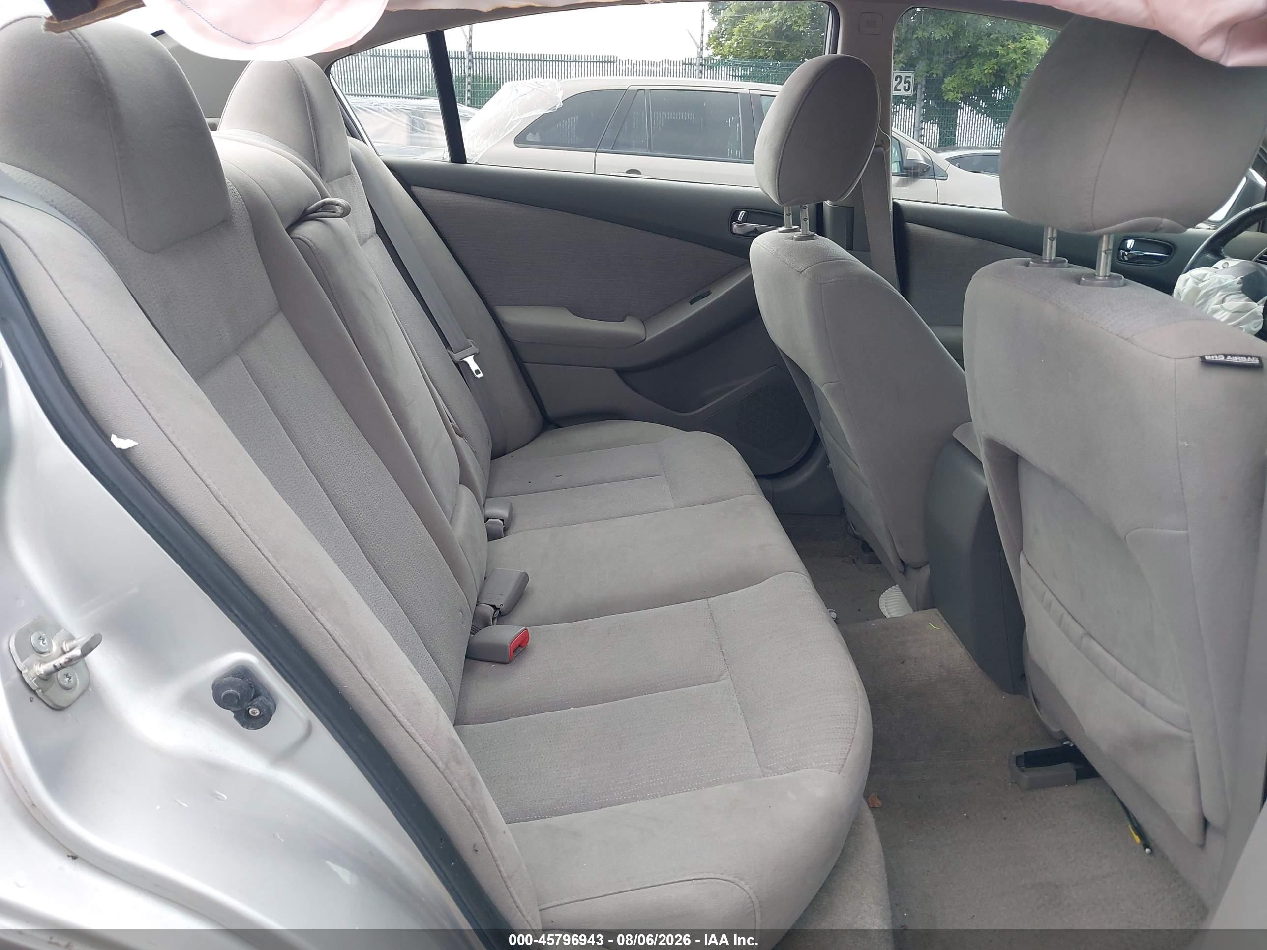2011 Nissan Altima 2.5 S Silver vin: 1N4AL2AP0BN508192