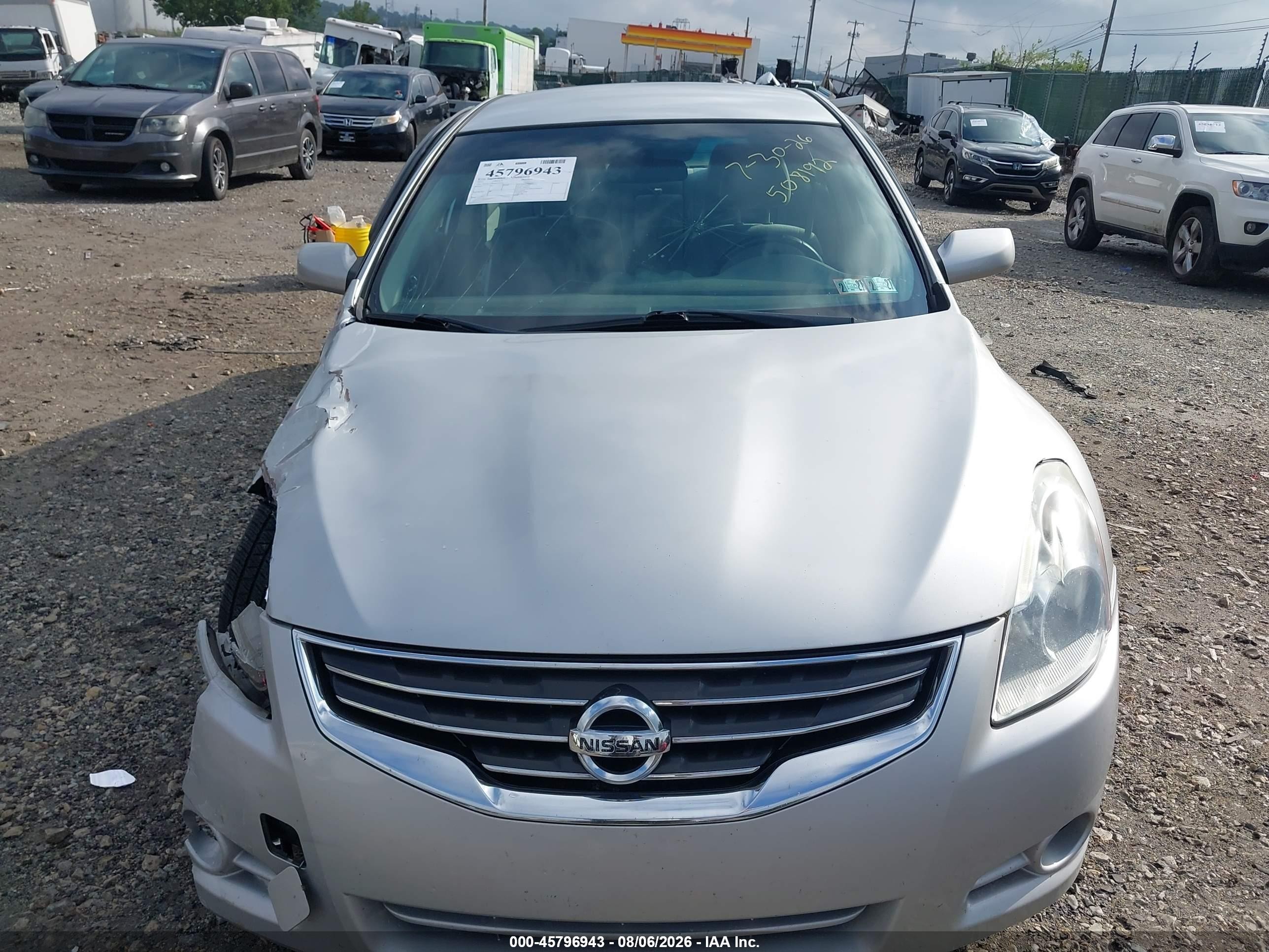 2011 Nissan Altima 2.5 S Silver vin: 1N4AL2AP0BN508192