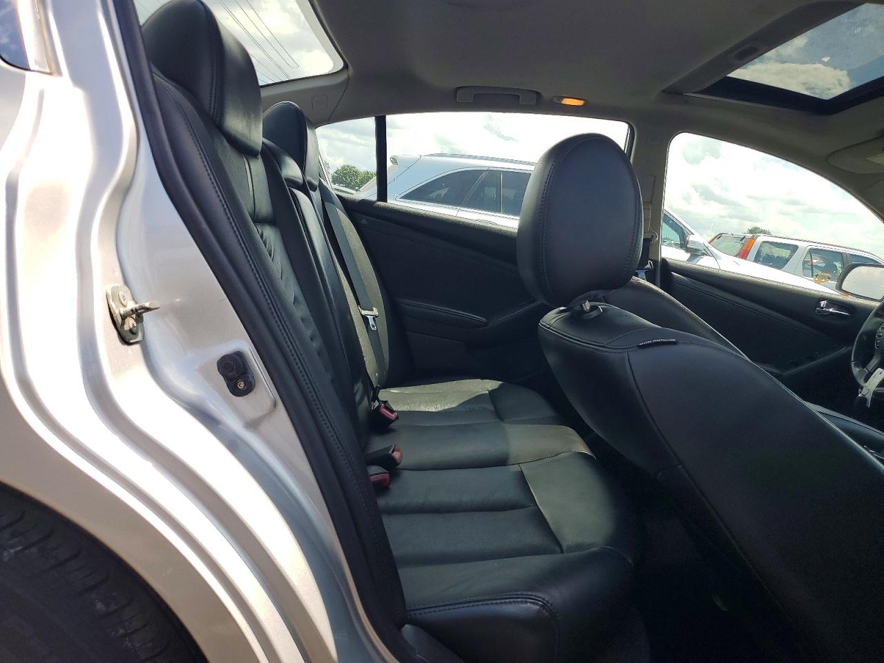 2011 Nissan Altima 2.5 Silver vin: 1N4AL2AP0BN516888