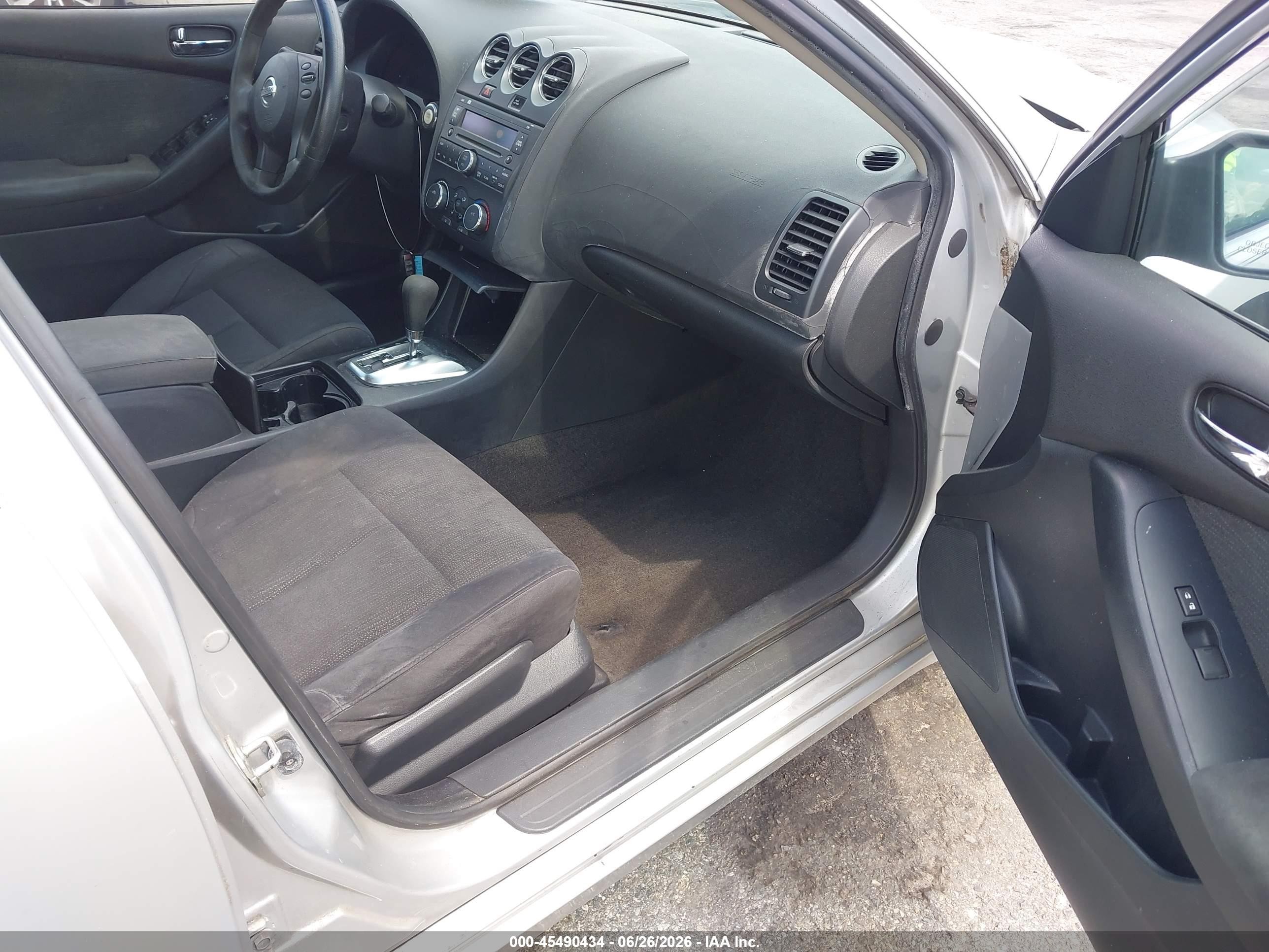 2012 Nissan Altima 2.5 S Silver vin: 1N4AL2AP0CC105052