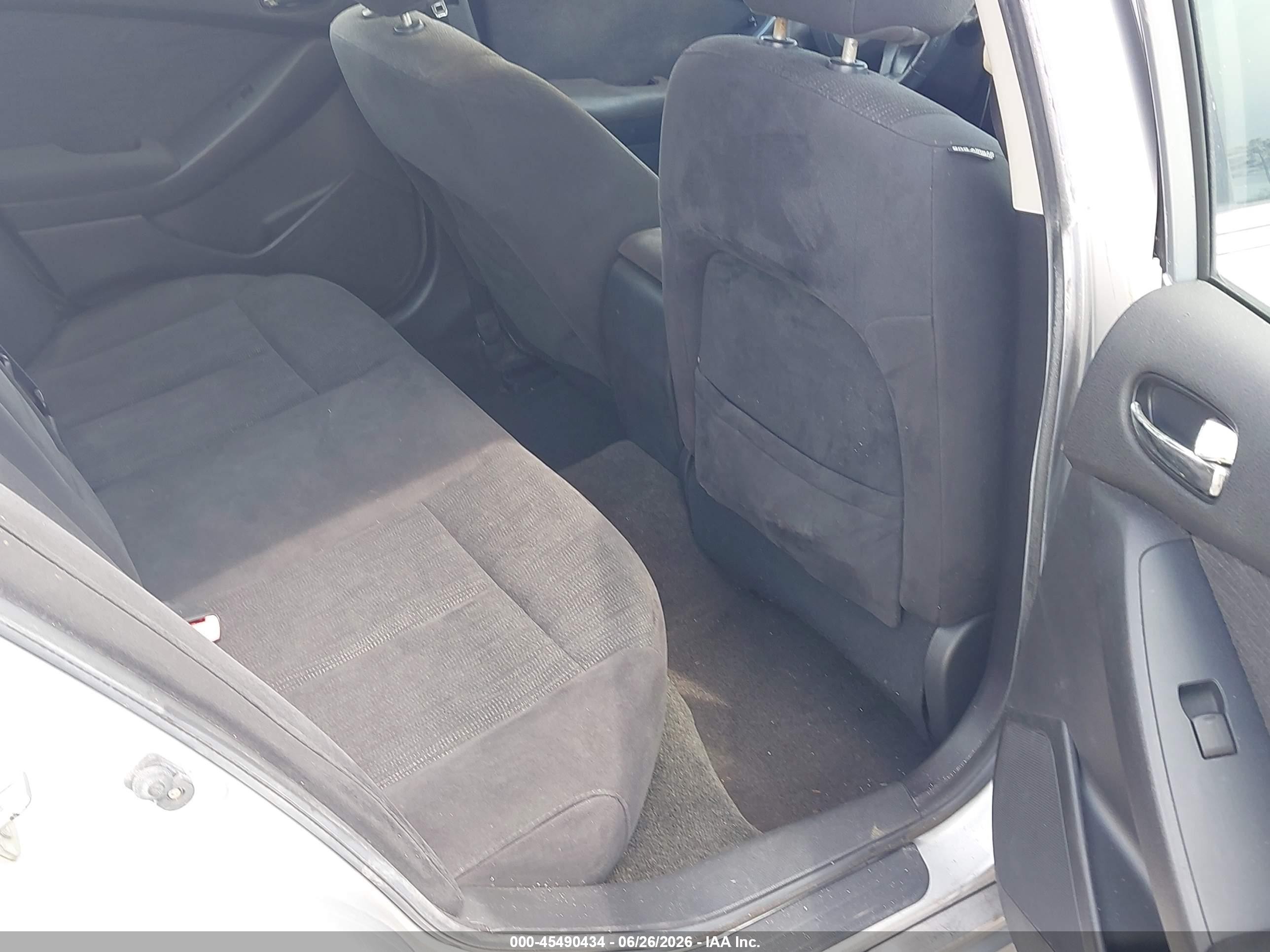 2012 Nissan Altima 2.5 S Silver vin: 1N4AL2AP0CC105052