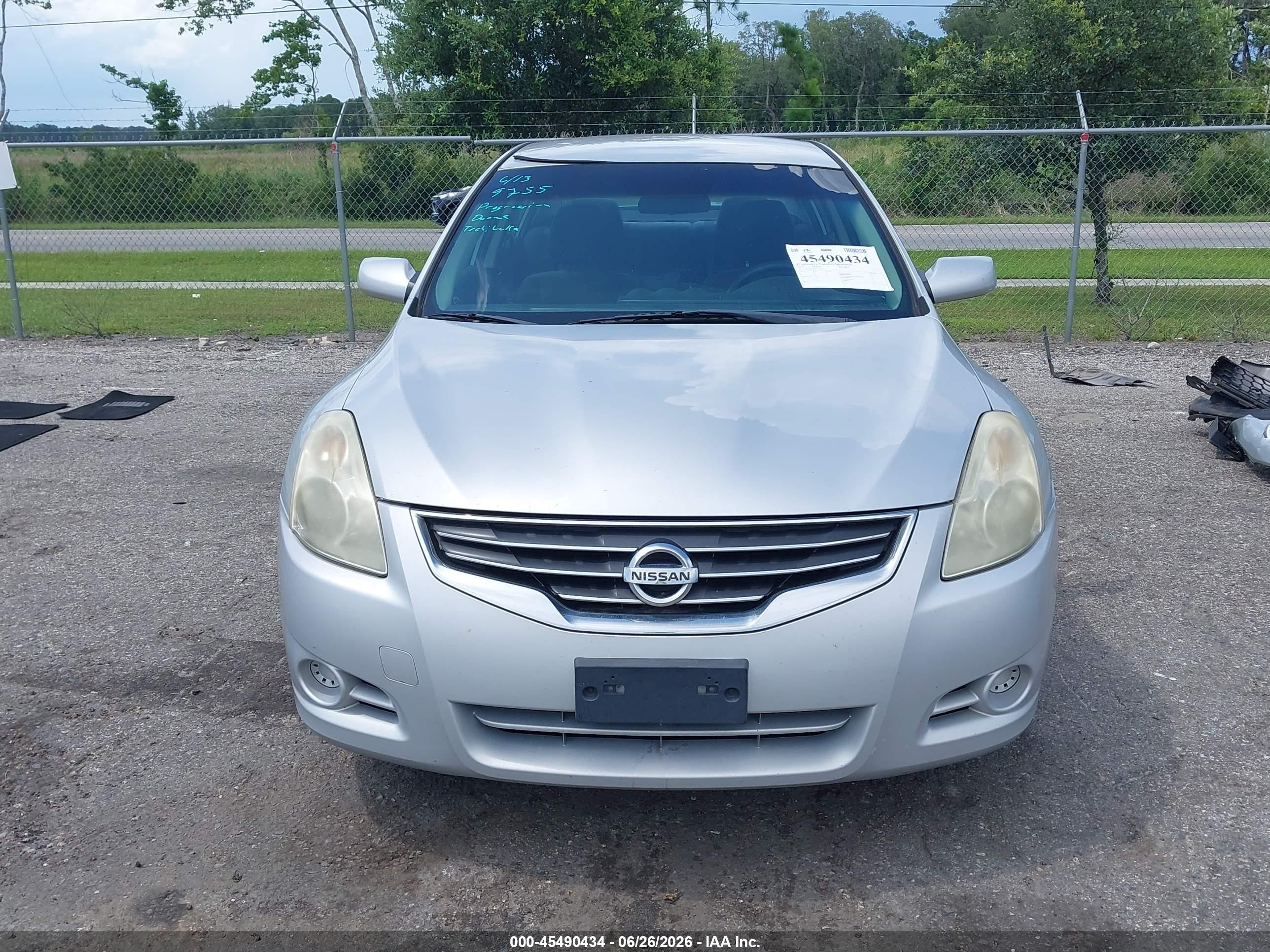 2012 Nissan Altima 2.5 S Silver vin: 1N4AL2AP0CC105052