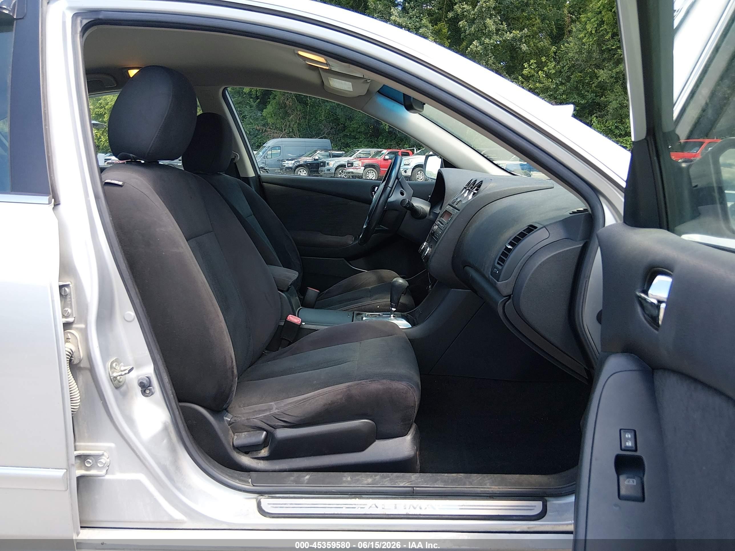 2012 Nissan Altima 2.5 S Silver vin: 1N4AL2AP0CN422561