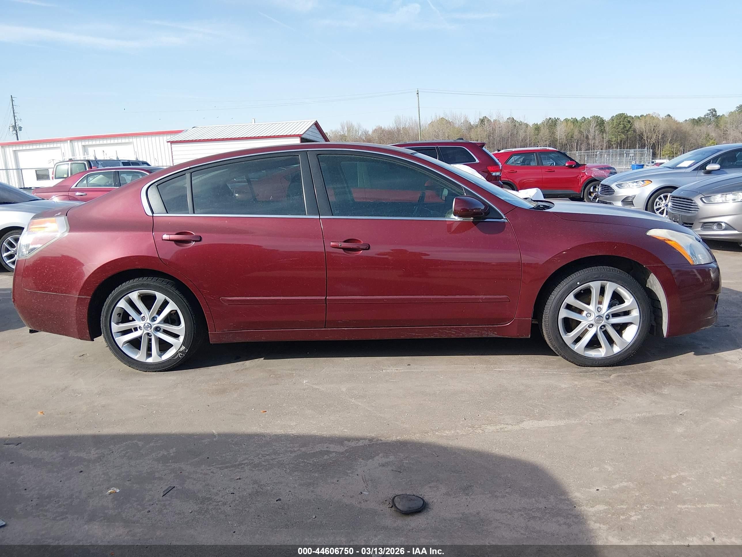 2012 Nissan Altima 2.5 S Burgundy vin: 1N4AL2AP0CN470853