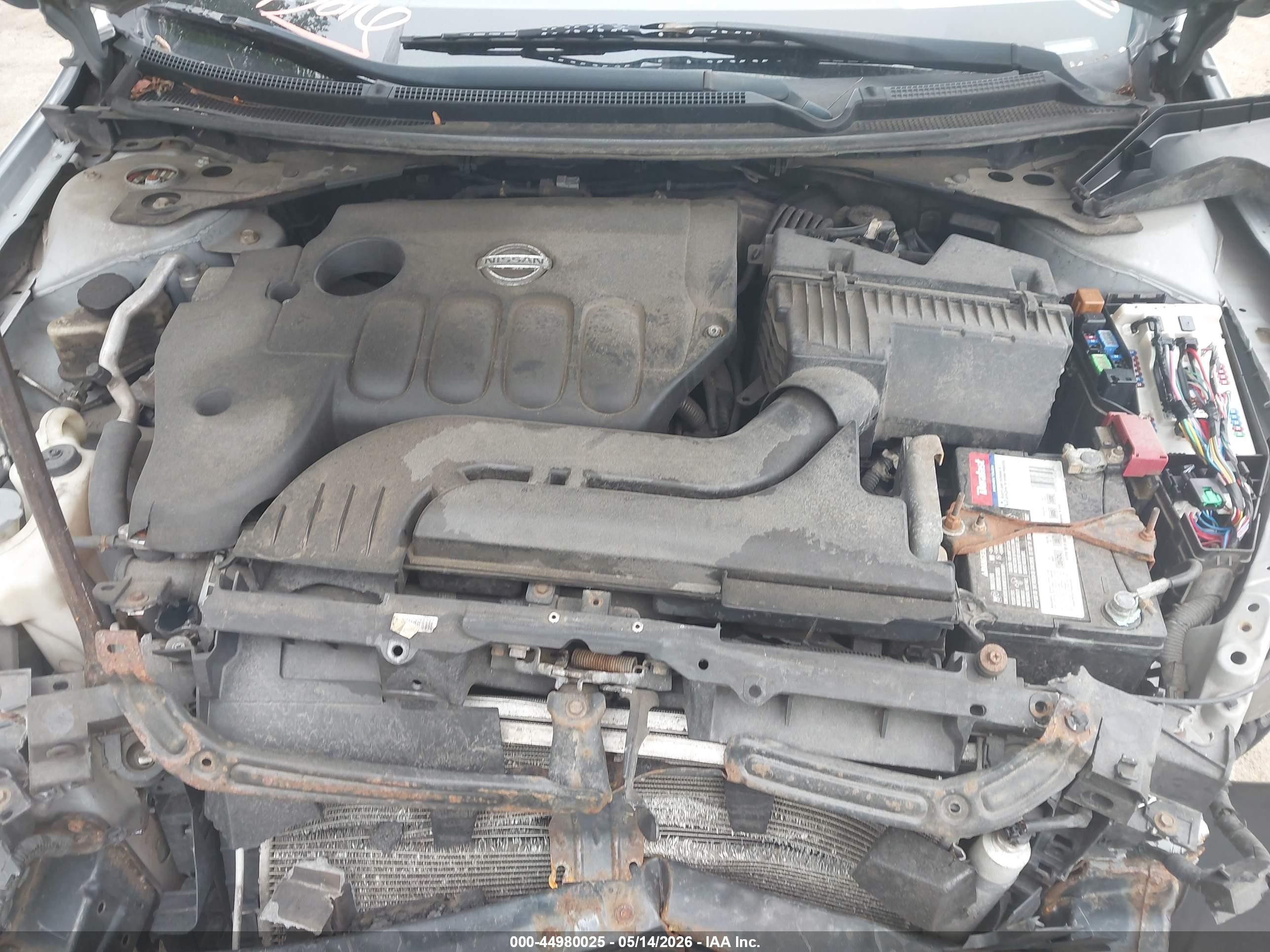 2010 Nissan Altima 2.5 S Silver vin: 1N4AL2AP1AC158002